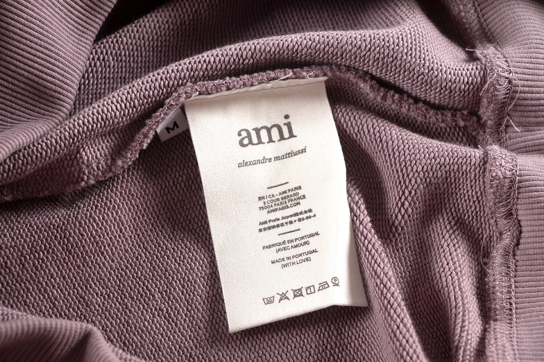 DB Handbags: Ami’s Parisian Love Suit Collection, Autumn-Friendly, Classic, and Cozy. - 图片 7