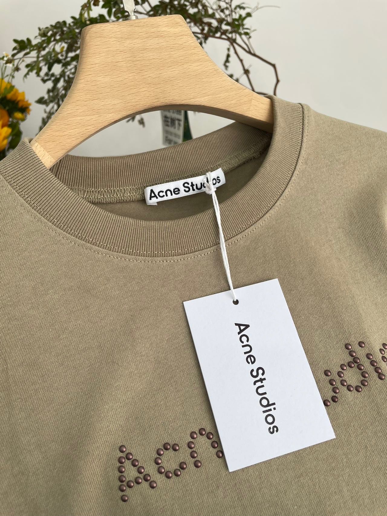 Acne Studios 209 Collection: Classic Design with Simple Aesthetic Fashion - 图片 7
