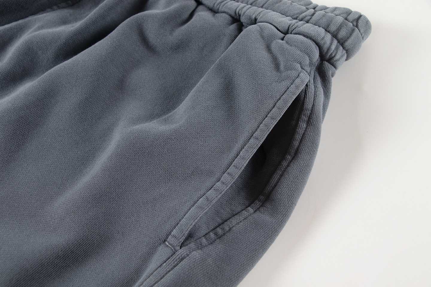 High-end Crocson CH 2025 Shorts: Features, Colors, and Sizes for Summer Fashion - 图片 5