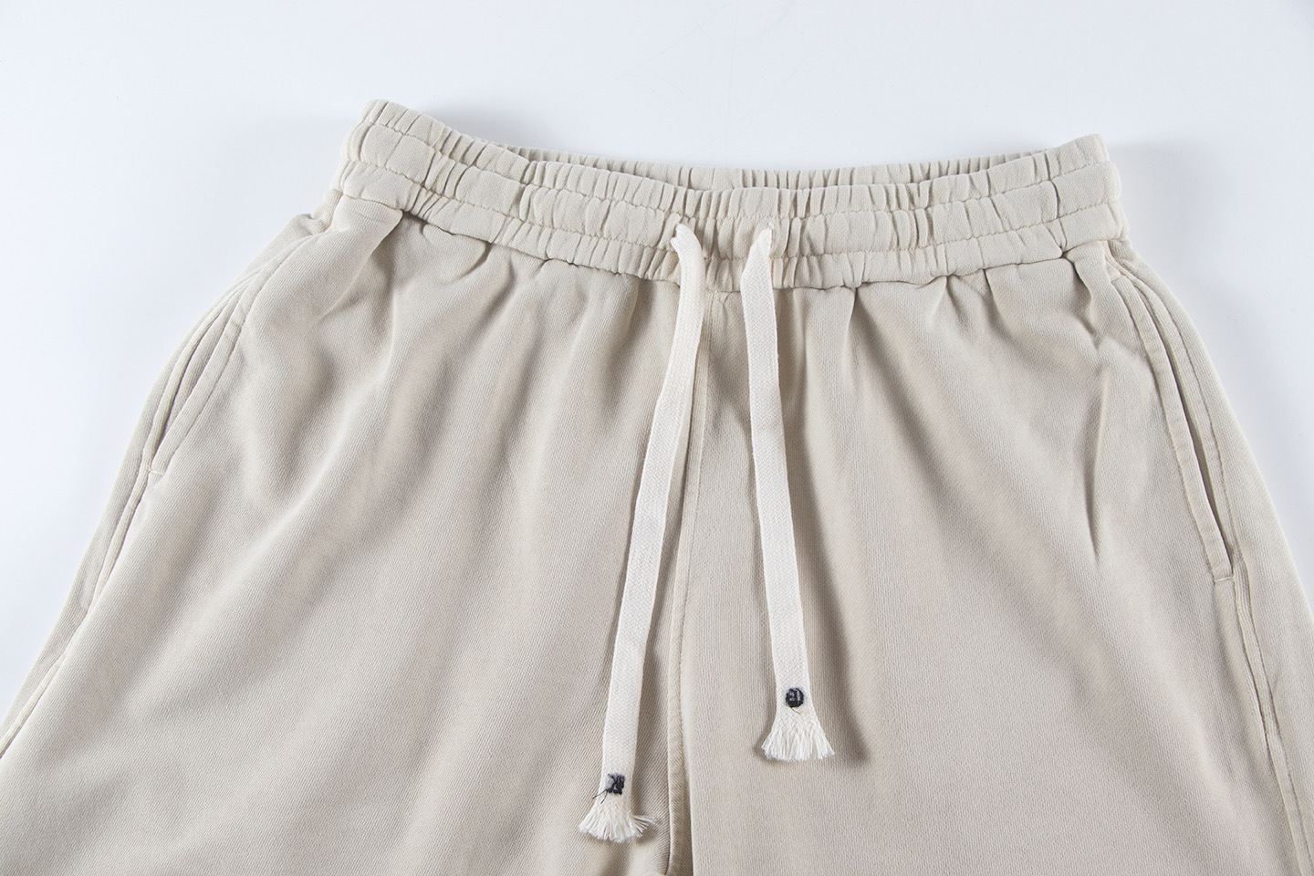 High-End Crocson CH 2025 Shorts with Thongs: Features, Price, and Sizing - 图片 7