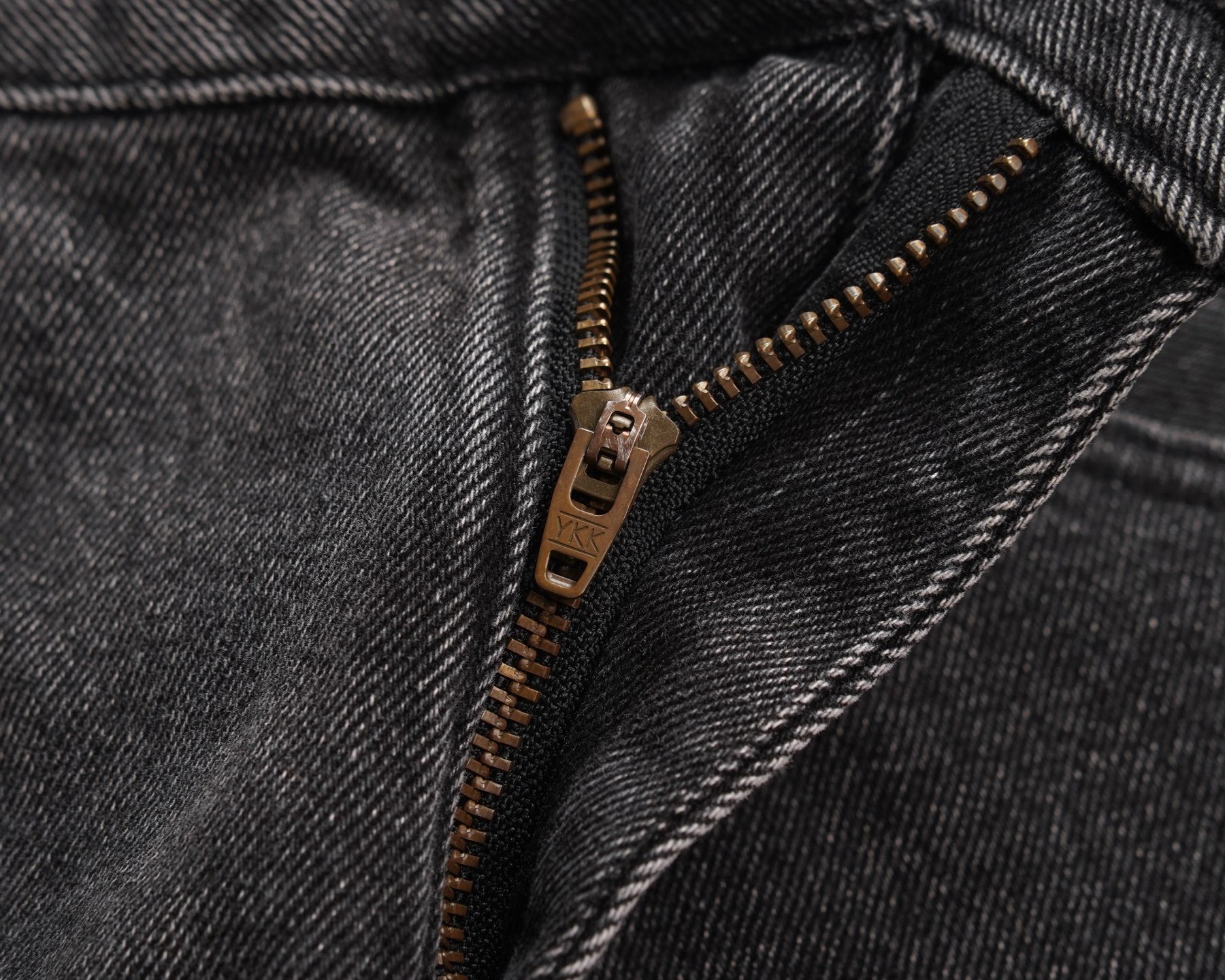 Chrome Hearts 𝗖𝗛/克罗 2026年春季新款 美式洗水贴皮刺绣破洞短裤