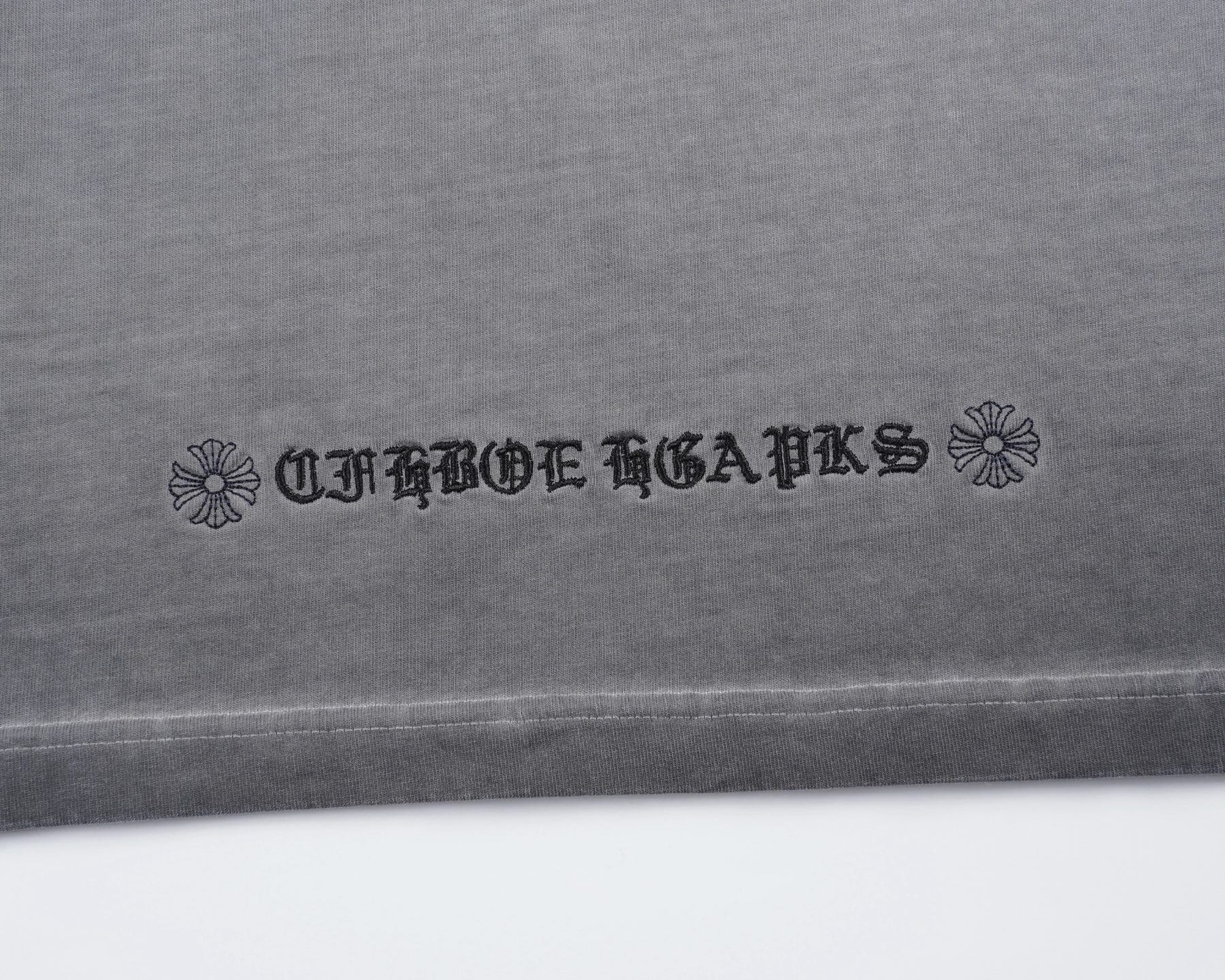 Chrome Hearts 𝗖𝗛/克罗 2026年春季新款 美式洗水贴布刺绣情侣短袖