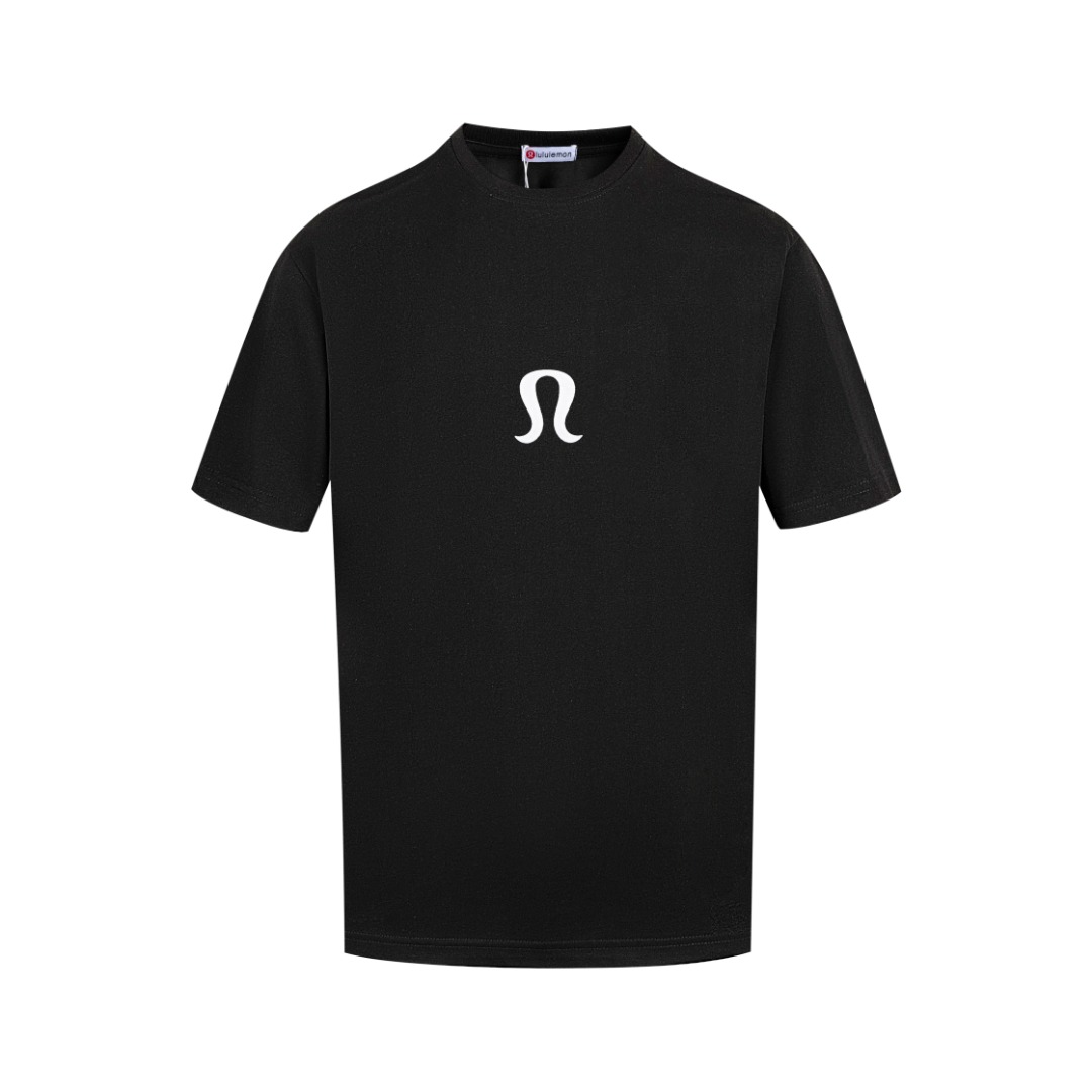 P65 lu091
白底图 顶级版本 植绒 植绒 不是印花!!
新款𝗟𝘂𝗹𝘂 𝗹𝗲𝗺𝗼𝗻2025ss字母标识限定植绒立体短袖男女款
露露今年太好看🎩难以形容对它的喜爱
既有高级感又兼顾舒适度 按头安利~
立体凸起logo很高级❤️🩶一点儿也不会low
纯棉260双纱面料 手感软糯舒服到爆
黑色无敌显瘦 高级感也直接拉满
怎么穿都超级时髦👧🏻当内搭也超美hin适合日常
颜色:黑色 白色
尺码:XS S M L