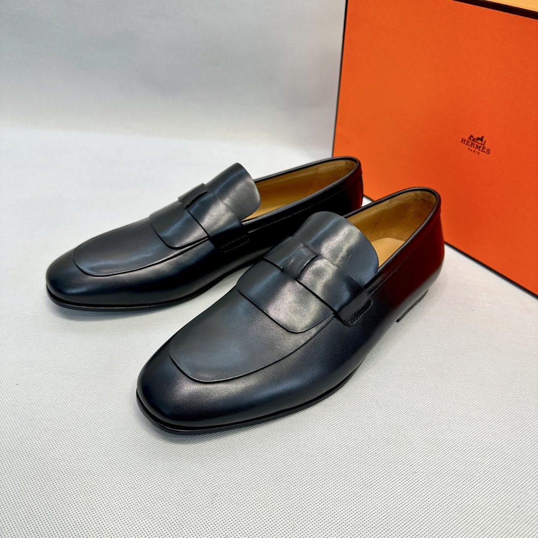 Elegant Leather Loafers with H Passant Detail - Refined Style & Comfort 9 i1709978761 2100 3
