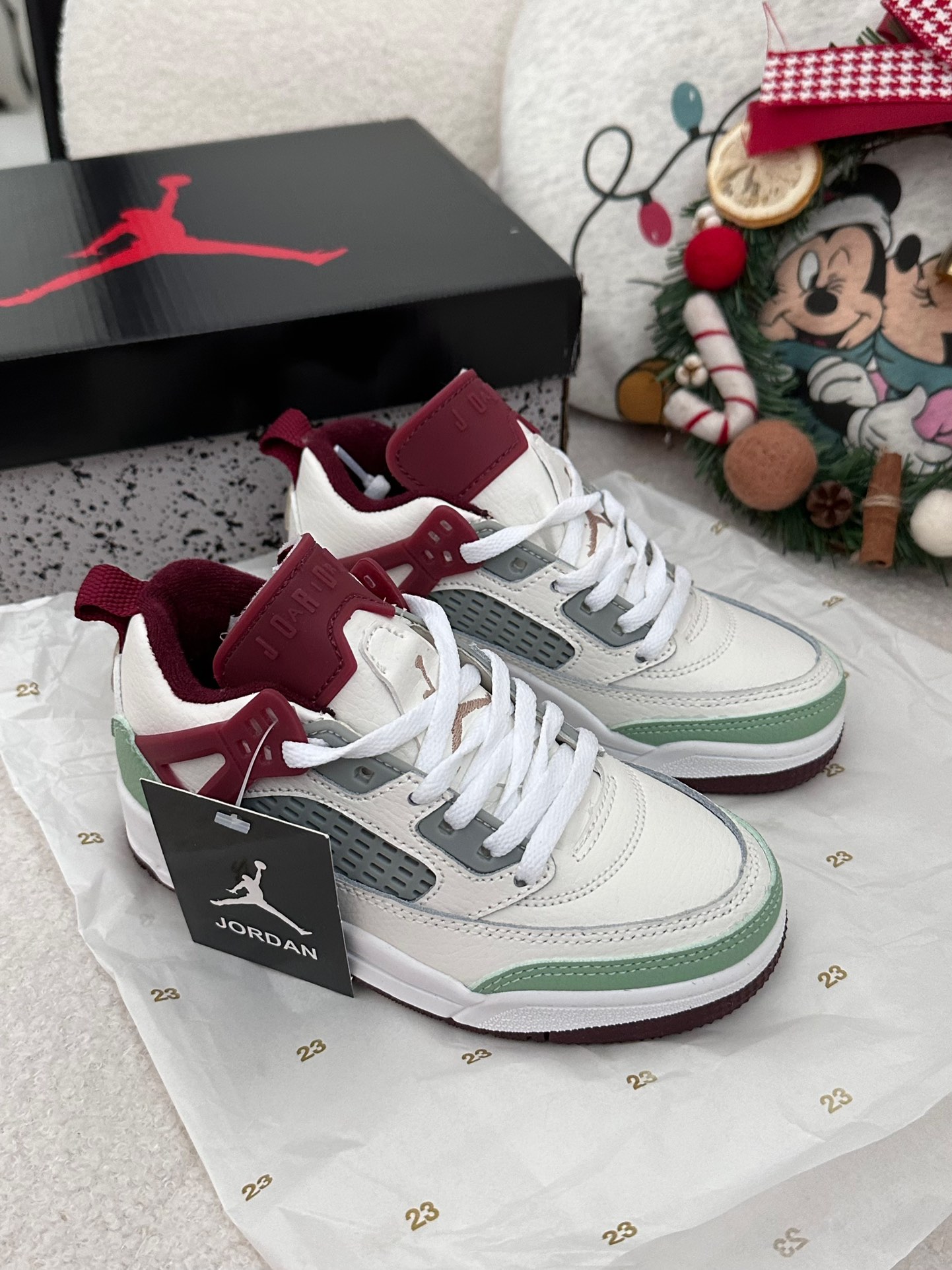 图片[2]-AJ 乔3.5代系带篮球气垫童鞋28-35 SPIZIKE LOW系带篮球气垫童鞋巧糅经典JORDAn运动鞋的设计元素，成就匠心经典-选品中心