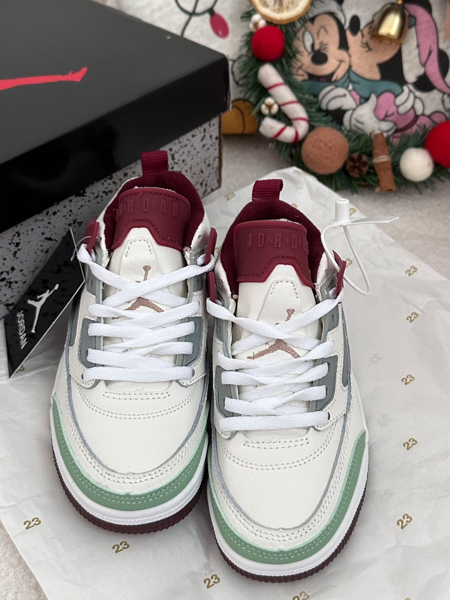 图片[8]-AJ 乔3.5代系带篮球气垫童鞋28-35 SPIZIKE LOW系带篮球气垫童鞋巧糅经典JORDAn运动鞋的设计元素，成就匠心经典-选品中心