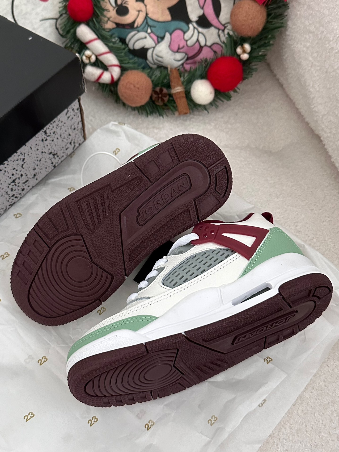 图片[9]-AJ 乔3.5代系带篮球气垫童鞋28-35 SPIZIKE LOW系带篮球气垫童鞋巧糅经典JORDAn运动鞋的设计元素，成就匠心经典-选品中心