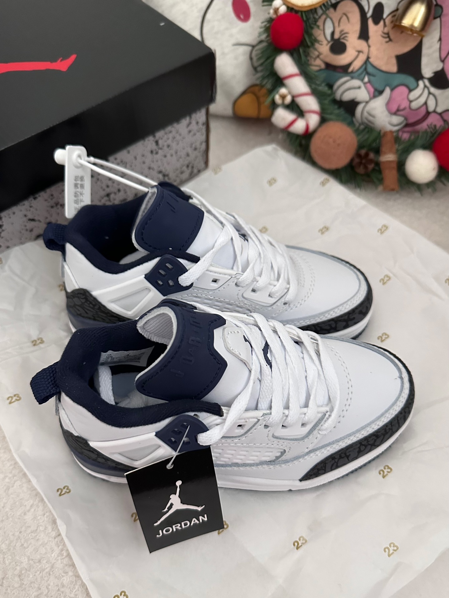 图片[4]-AJ 乔3.5代系带篮球气垫童鞋28-35 SPIZIKE LOW系带篮球气垫童鞋巧糅经典JORDAn运动鞋的设计元素，成就匠心经典-选品中心