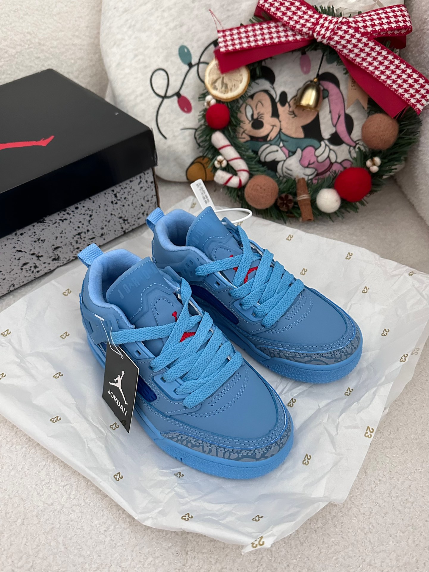 图片[6]-AJ 乔3.5代系带篮球气垫童鞋28-35 SPIZIKE LOW系带篮球气垫童鞋巧糅经典JORDAn运动鞋的设计元素，成就匠心经典-选品中心