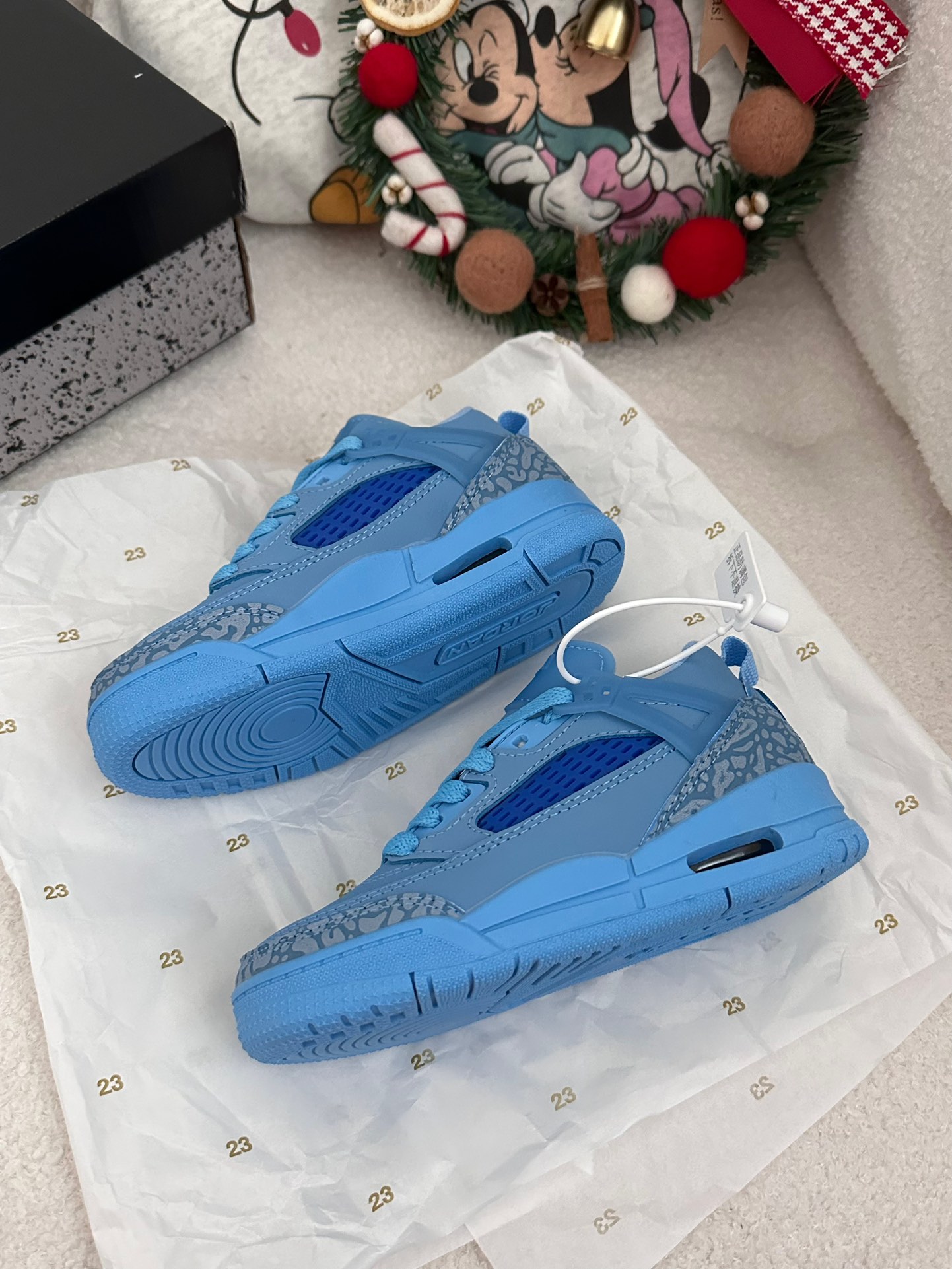 图片[5]-AJ 乔3.5代系带篮球气垫童鞋28-35 SPIZIKE LOW系带篮球气垫童鞋巧糅经典JORDAn运动鞋的设计元素，成就匠心经典-选品中心