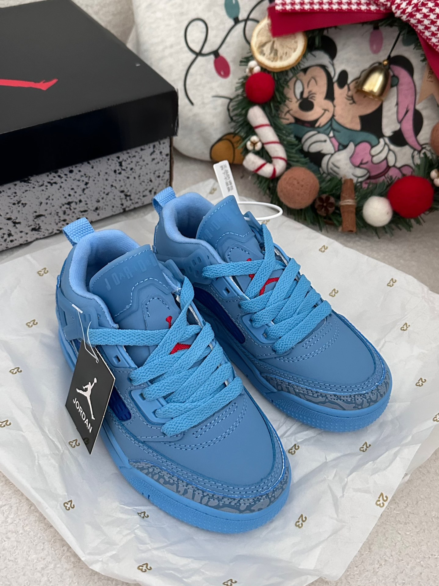 图片[8]-AJ 乔3.5代系带篮球气垫童鞋28-35 SPIZIKE LOW系带篮球气垫童鞋巧糅经典JORDAn运动鞋的设计元素，成就匠心经典-选品中心