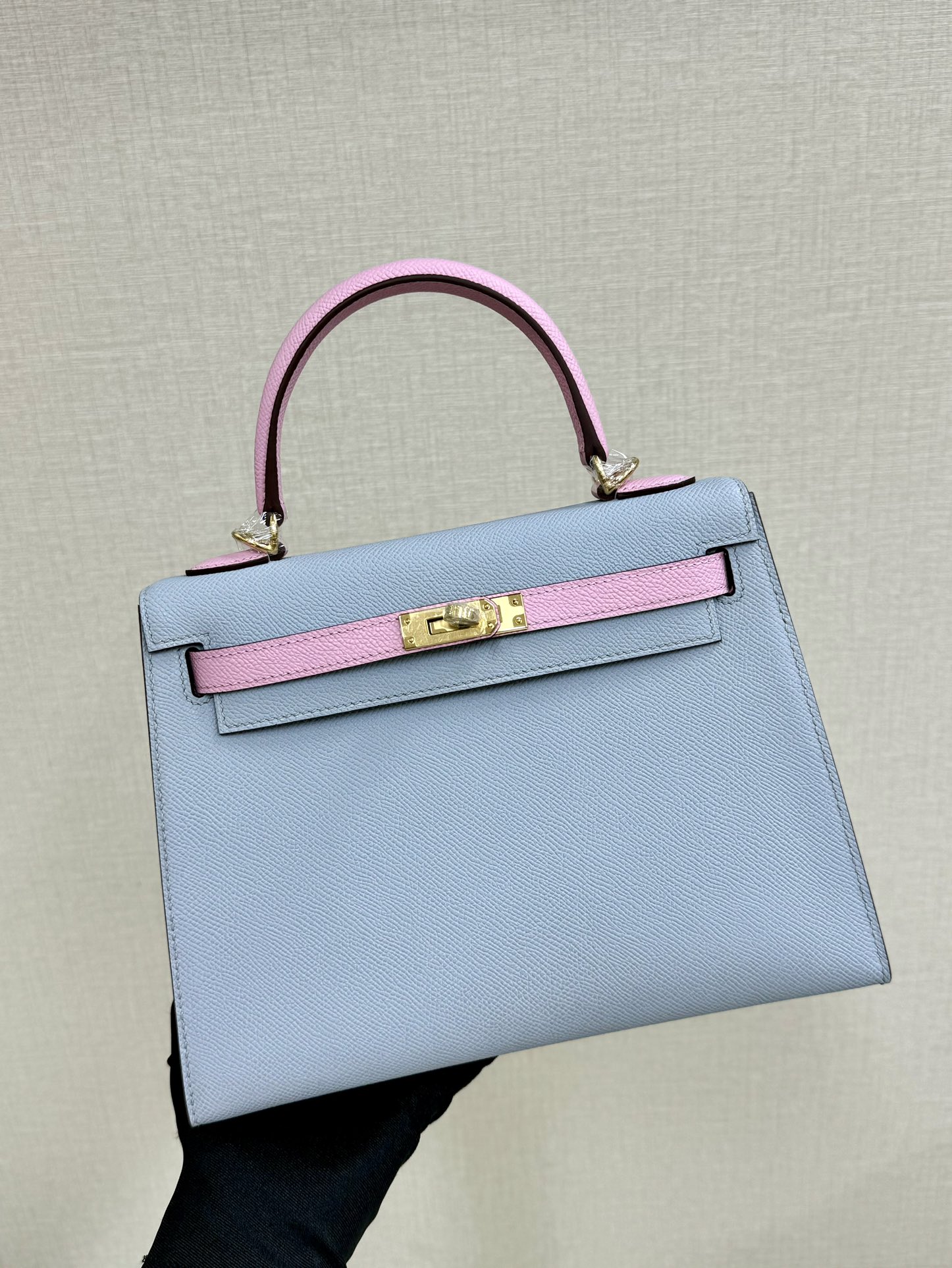 NO:811687,Kelly25 esom leather glacier blue with cherry blossom pink hand-stitched wax thread, Hermes, hermes, Hermes,19860909Kelly25 esom皮 冰川蓝拼樱花粉 手缝蜡线,爱马仕,hermes,Hermes,,Bag