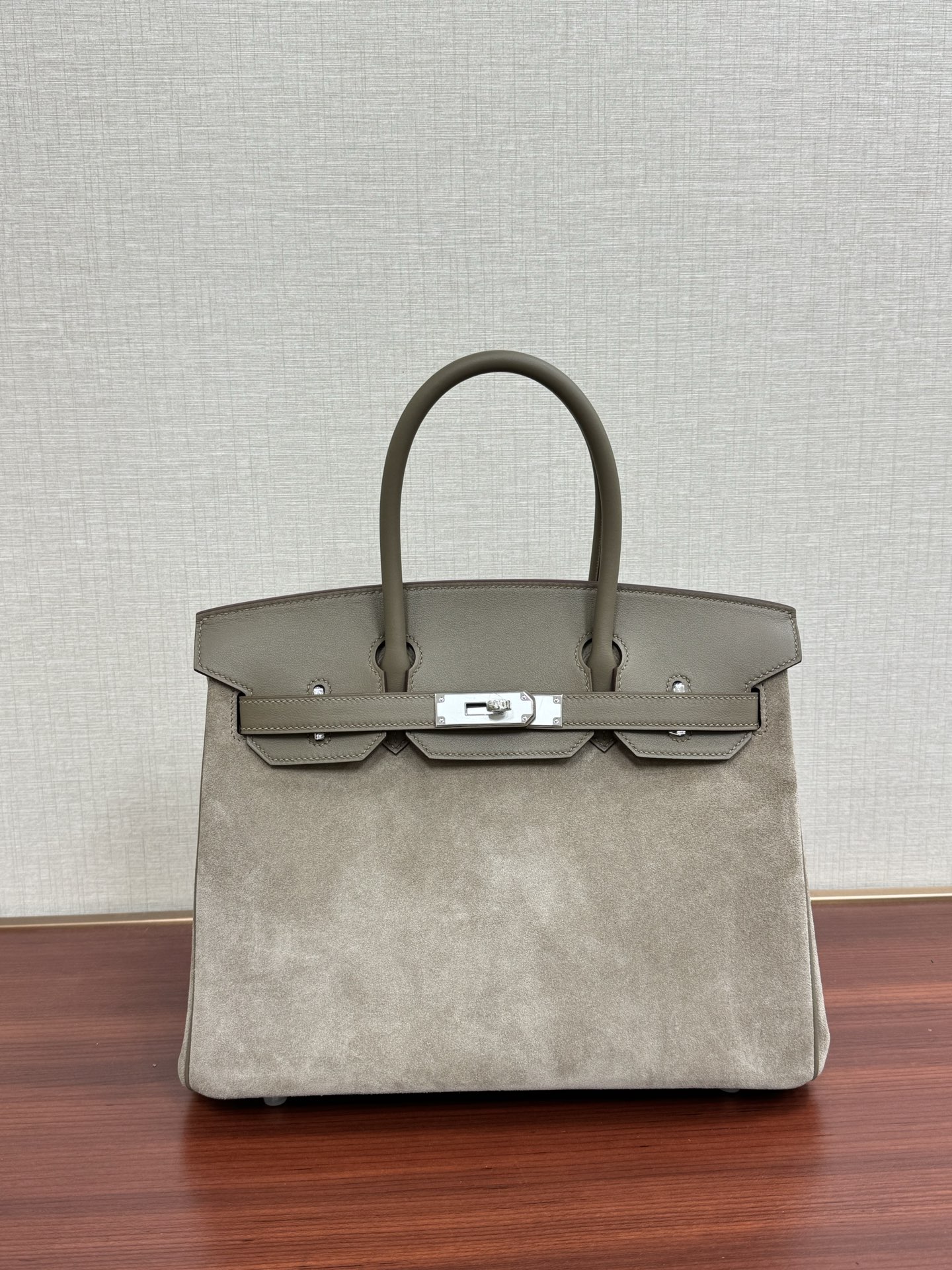 NO:699648,Birkin30 suede and swift leather elephant gray hand-stitched wax thread,Hermes,hermes,stuart weitzman,chamois leather,Hermes,19860909Birkin30 麂皮拼swift皮 大象灰 手缝蜡线,爱马仕,hermes,stuart weitzman,chamois leather,Hermes,,Bag