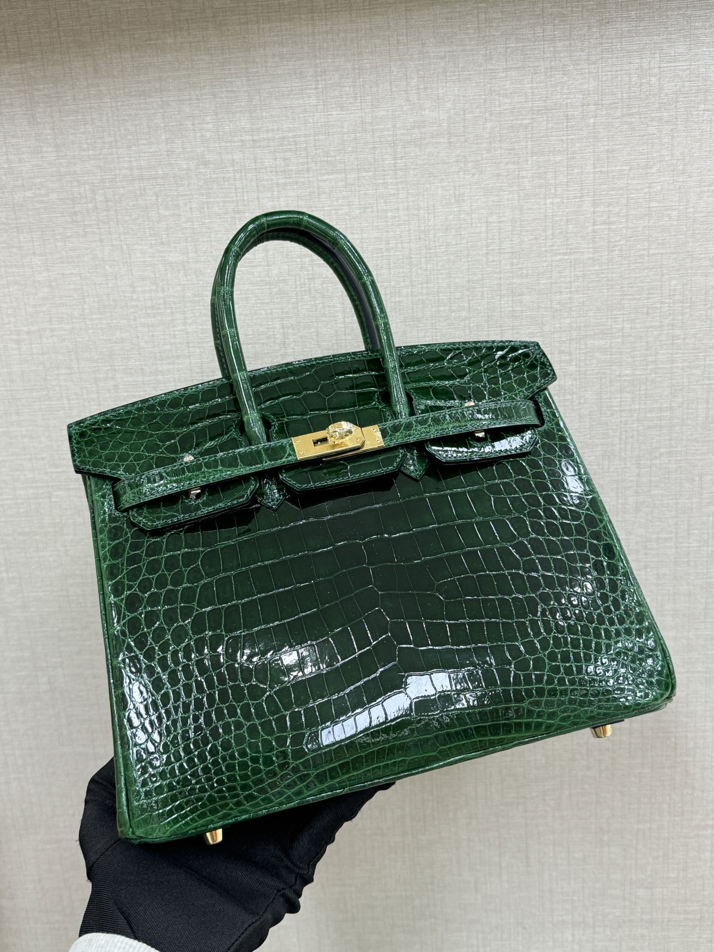 NO:697994,Birkin25 crocodile skin shiny emerald hand-stitched wax thread, Hermes, hermes, crocodile skin, Hermes,19860909Birkin25 鳄鱼皮亮面 祖母绿 手工钉 手缝蜡线,爱马仕,hermes,crocodile skin,Hermes,,Bag