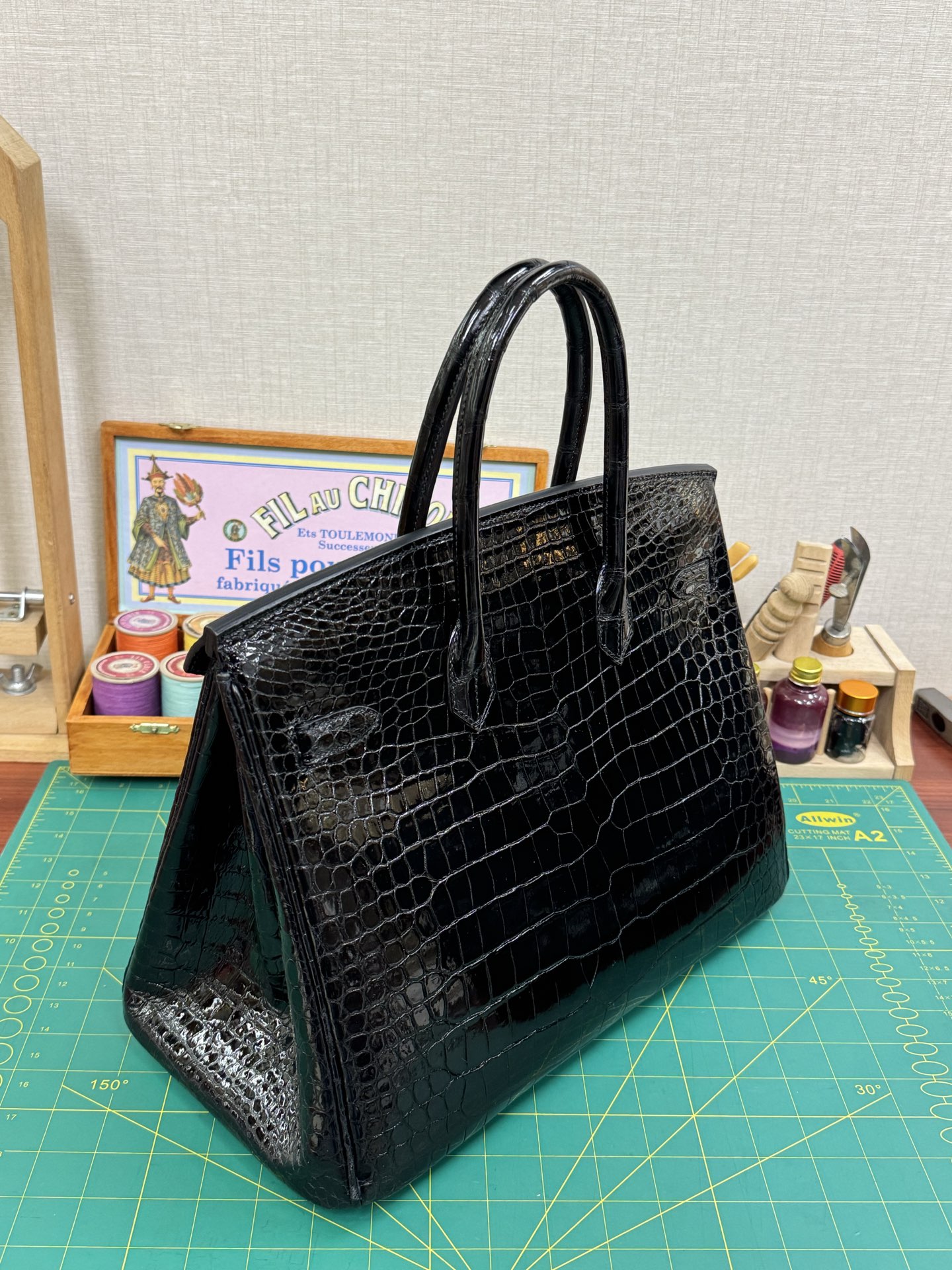 Hermes Birkin 35 Black crocodile embossed patent 35 work everyday