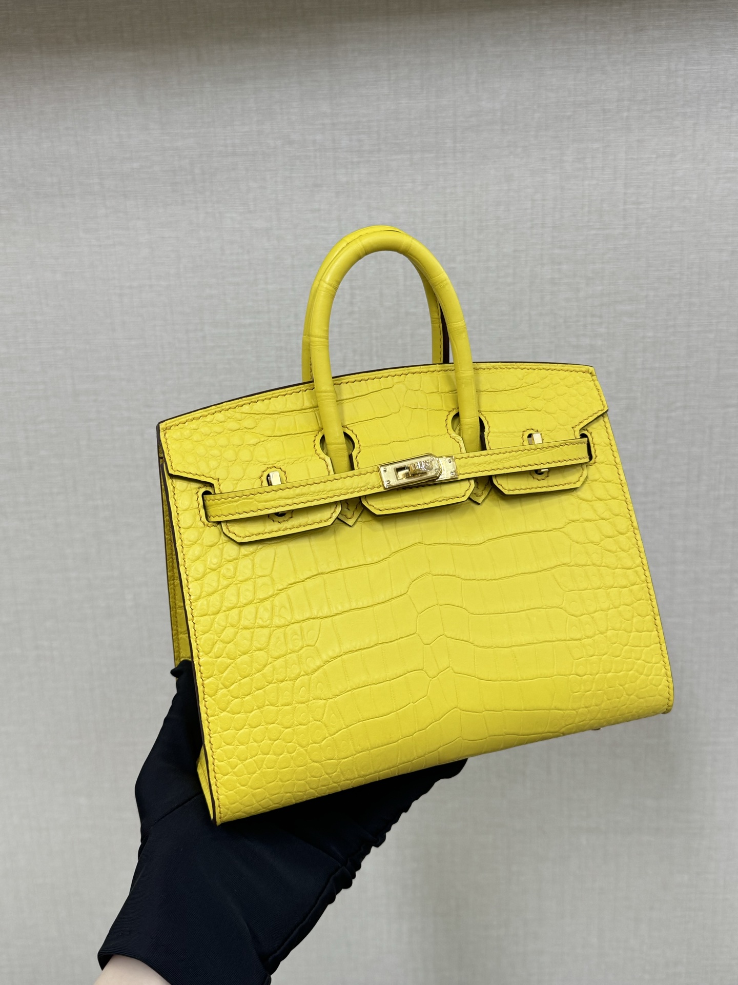 NO:893999,Spot Birkin20 crocodile skin matte marigold yellow hand-stitched hand-stitched wax thread, Hermes, hermes, crocodile skin, Hermes,19860909现货 Birkin20 鳄鱼皮雾面 金盏花黄 手工钉 手缝蜡线,爱马仕,hermes,crocodile skin,Hermes,,Bag