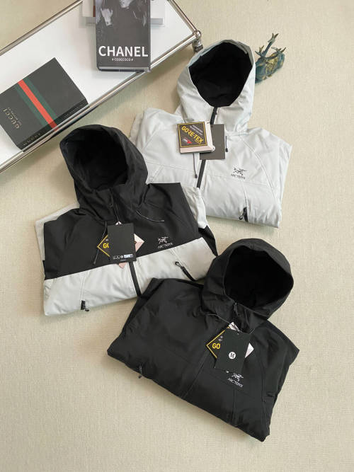 Arc'teryx 3-in-1 Waterproof Gore-Tex Hooded Jacket | Detachable Fleece Liner 20 Arc'teryx 3-in-1 Waterproof Gore-Tex Hooded Jacket | Detachable Fleece Liner