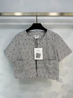Chanel 7 Star
 Clothing Cardigans Shirts & Blouses T-Shirt Grey Spring/Summer Collection Vintage Short Sleeve