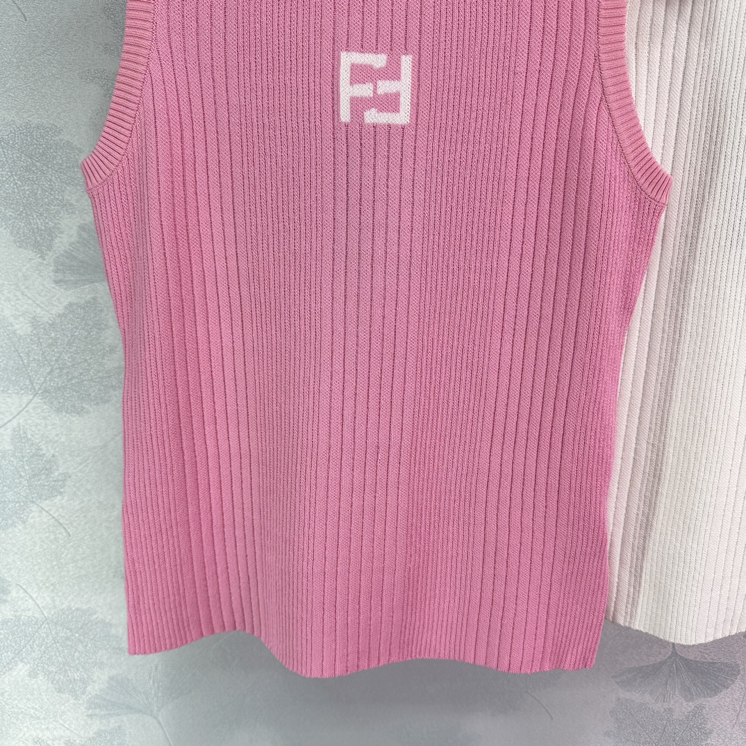 Title: P372 Knit Vest for Women – Classic, Fashionable, and Comfortable in Three Colors Summary: Versatile one-size-fits-all dress with a soft, cozy feel and flattering - 图片 3