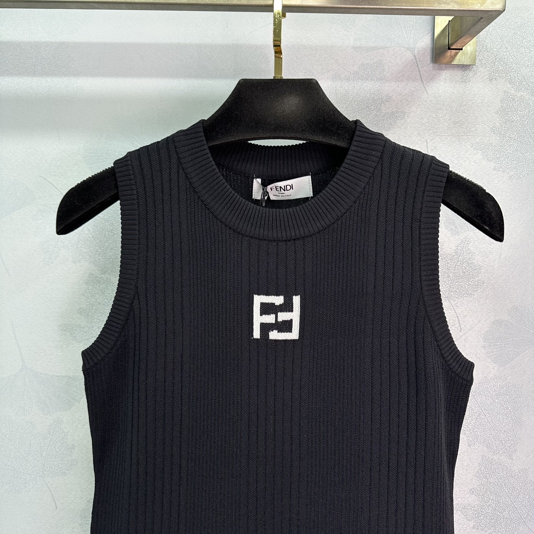 Title: P372 Knit Vest for Women – Classic, Fashionable, and Comfortable in Three Colors Summary: Versatile one-size-fits-all dress with a soft, cozy feel and flattering - 图片 6