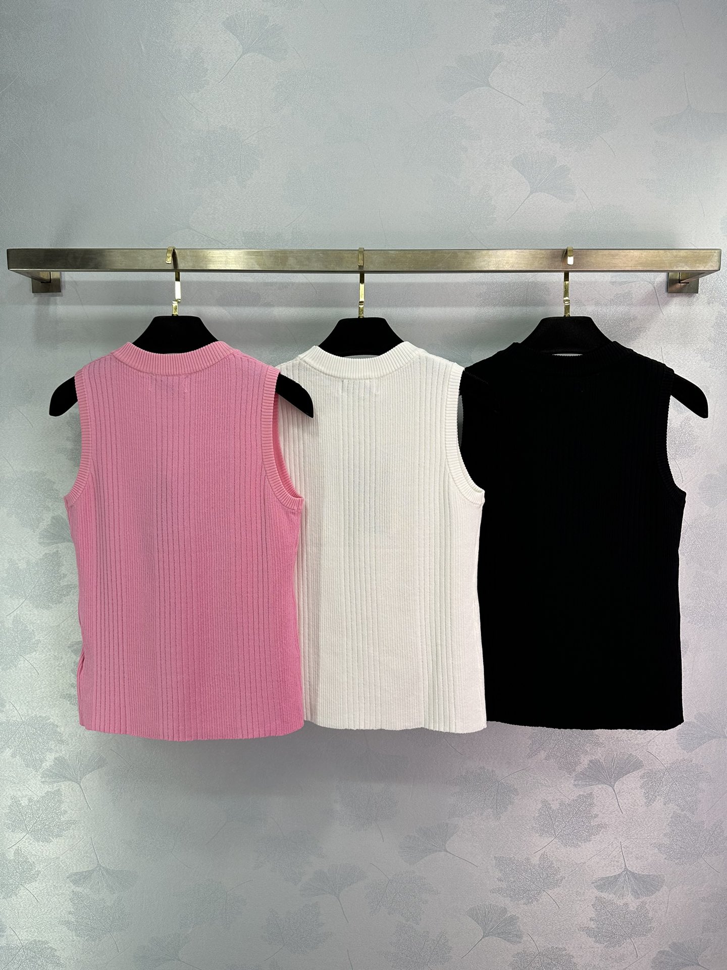 Title: P372 Knit Vest for Women – Classic, Fashionable, and Comfortable in Three Colors Summary: Versatile one-size-fits-all dress with a soft, cozy feel and flattering - 图片 8