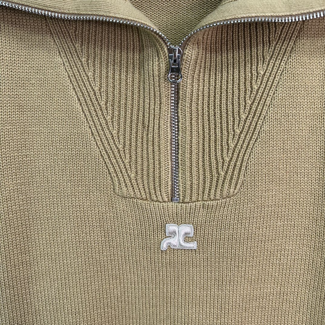 Courreges 2024: High-Class Fashion Nympho Single-Size Outfit with Korean Logo Pattern - 图片 5