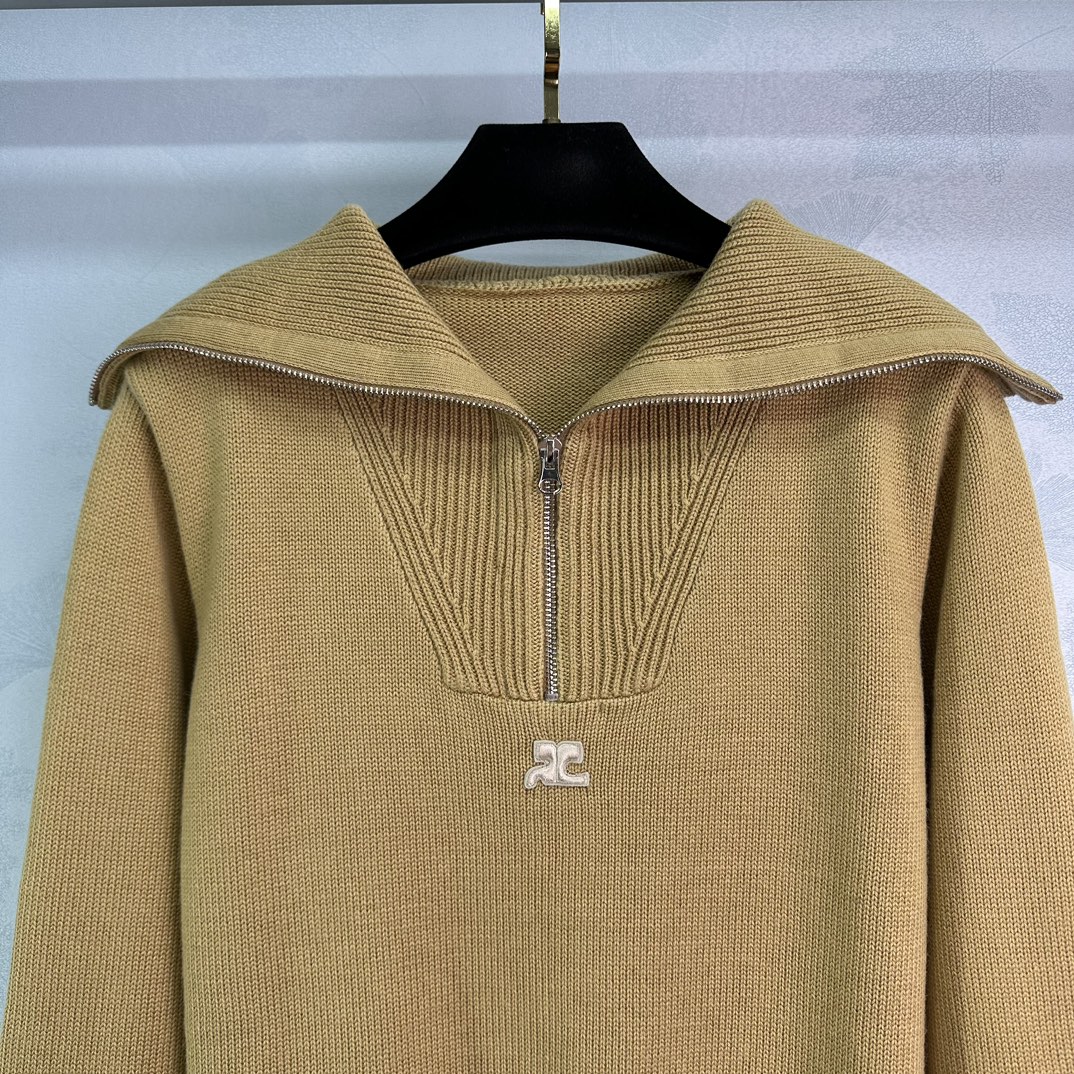 Courreges 2024: High-Class Fashion Nympho Single-Size Outfit with Korean Logo Pattern - 图片 4