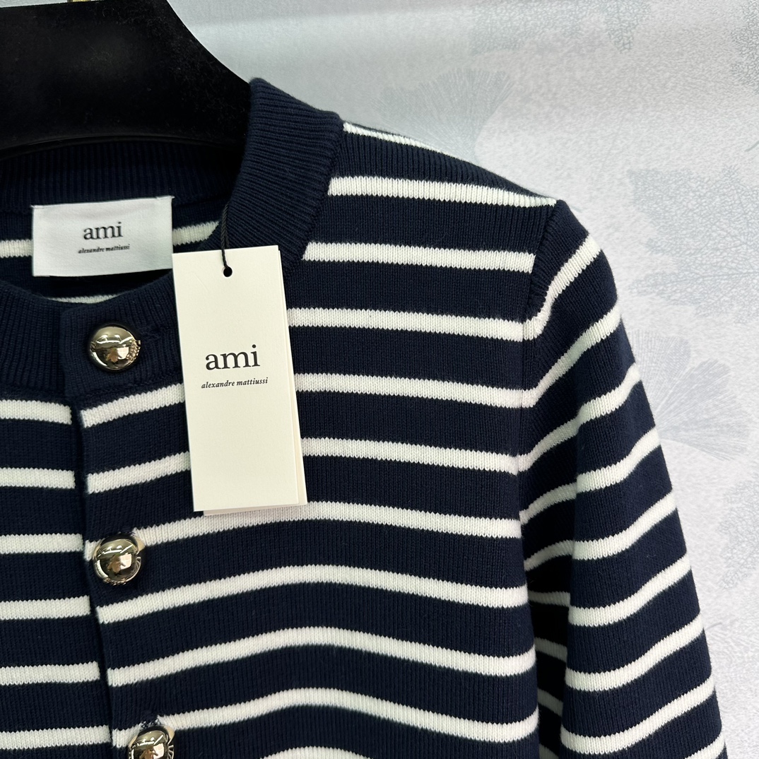 New Falls Classic Female Suit: Advanced Retro Style with High Quality Details - 图片 2