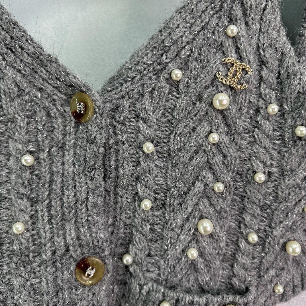 Ch’s New Knitting Suit with Classic Vests and Pearl Embroidery for Super Body Size - 图片 4