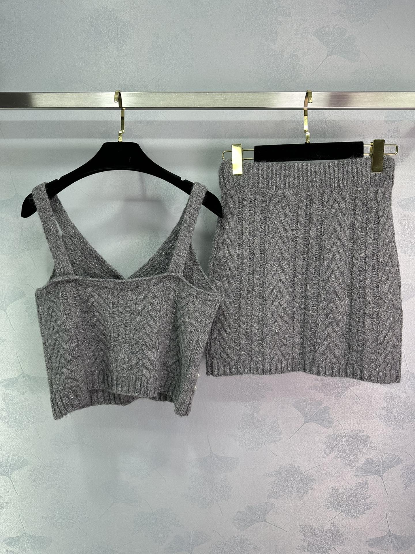 Ch’s New Knitting Suit with Classic Vests and Pearl Embroidery for Super Body Size - 图片 9