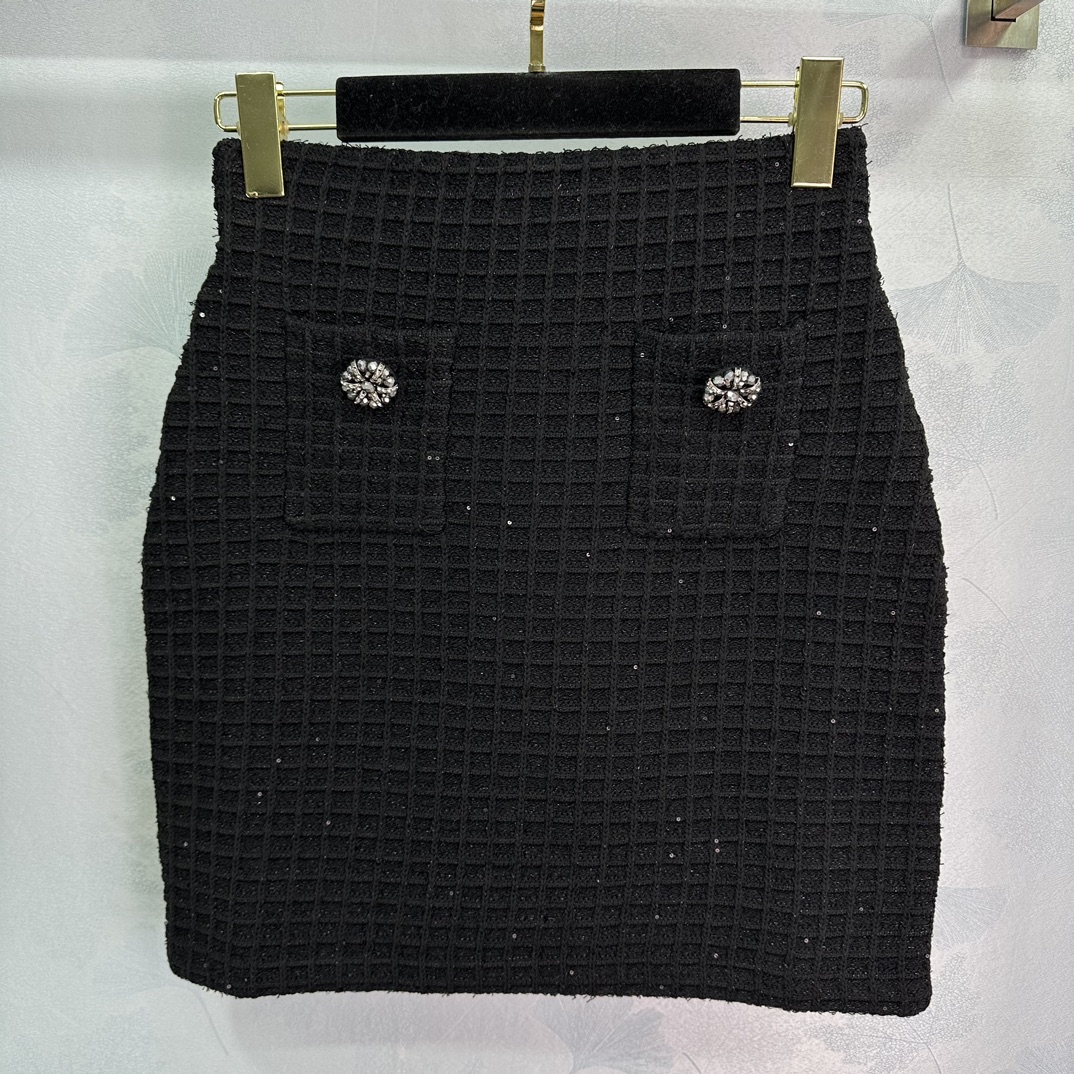 New 2024 Self-Portrait Dress: Brown Knit Shorts for Stylish Women, 2 Colors. - 图片 5