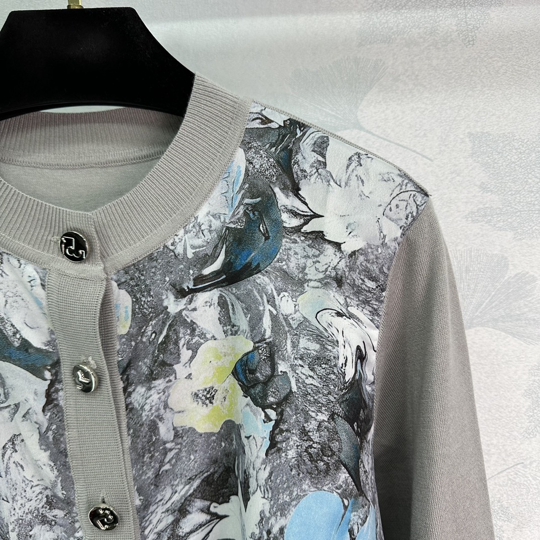 2024 New Tory Burch Women’s Suit Collection: High-End Luxury Classics in Chic Colors - 图片 2