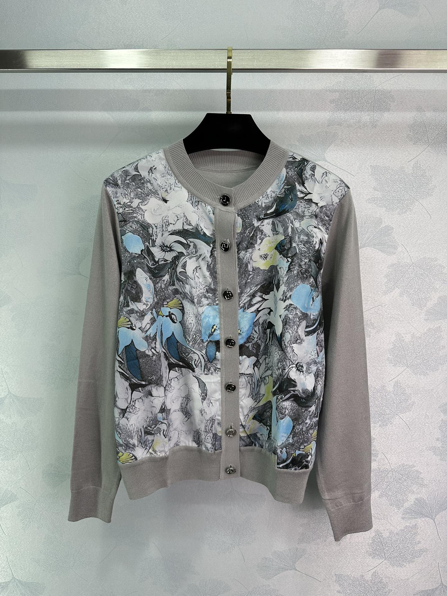 2024 New Tory Burch Women’s Suit Collection: High-End Luxury Classics in Chic Colors