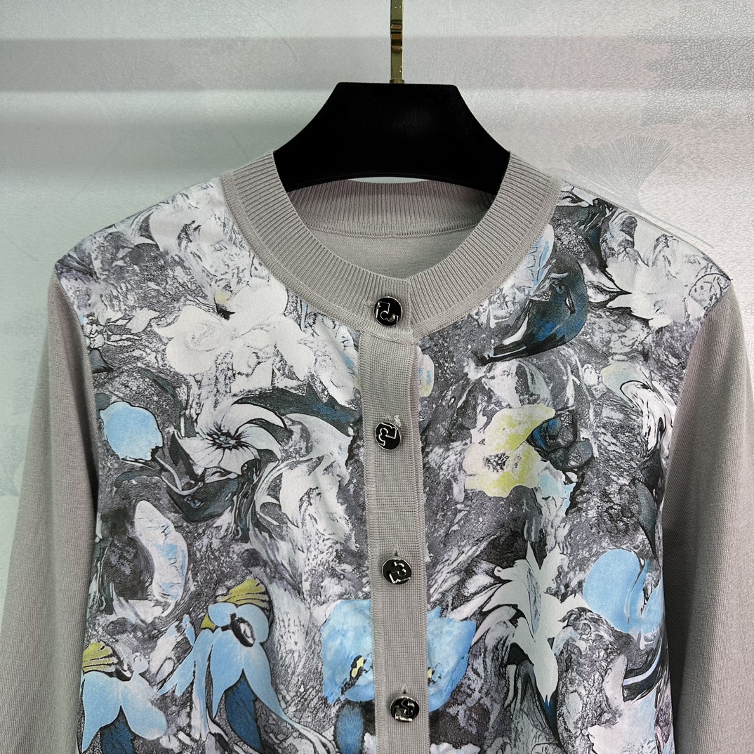 2024 New Tory Burch Women’s Suit Collection: High-End Luxury Classics in Chic Colors - 图片 4