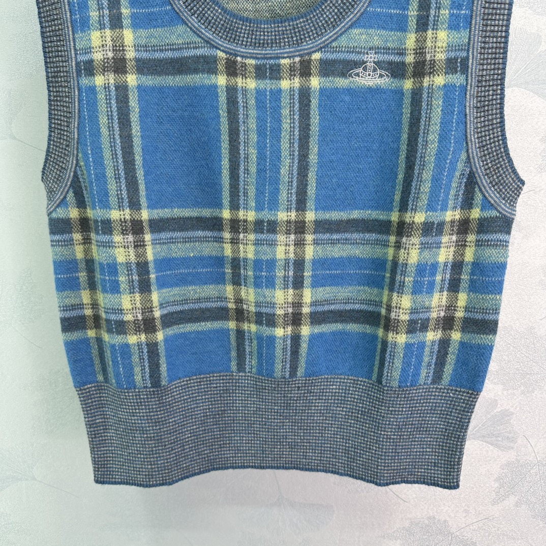 Fashionable Women’s Suit with Embroidered Saturn Knitted Top – Autumn Collection - 图片 6