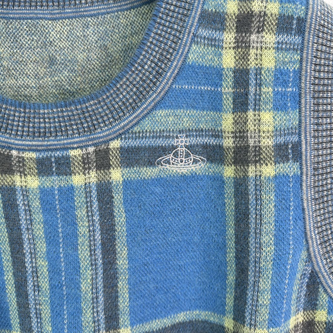 Fashionable Women’s Suit with Embroidered Saturn Knitted Top – Autumn Collection - 图片 5