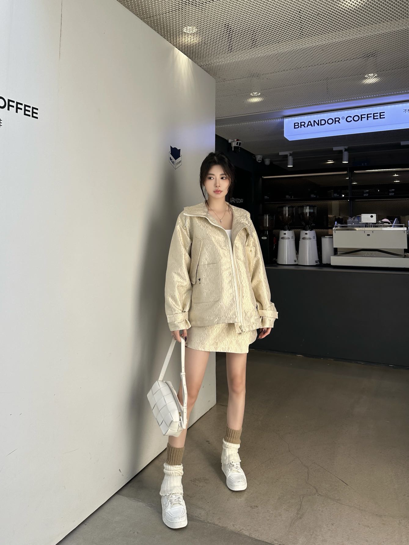 NO:310629,Jackets and skirts, upper body pictures, skirts, jackets & coats, alexander wang19860909外套裙裤上身图,,skirts,jackets & coats,alexander wang,Women's clothing