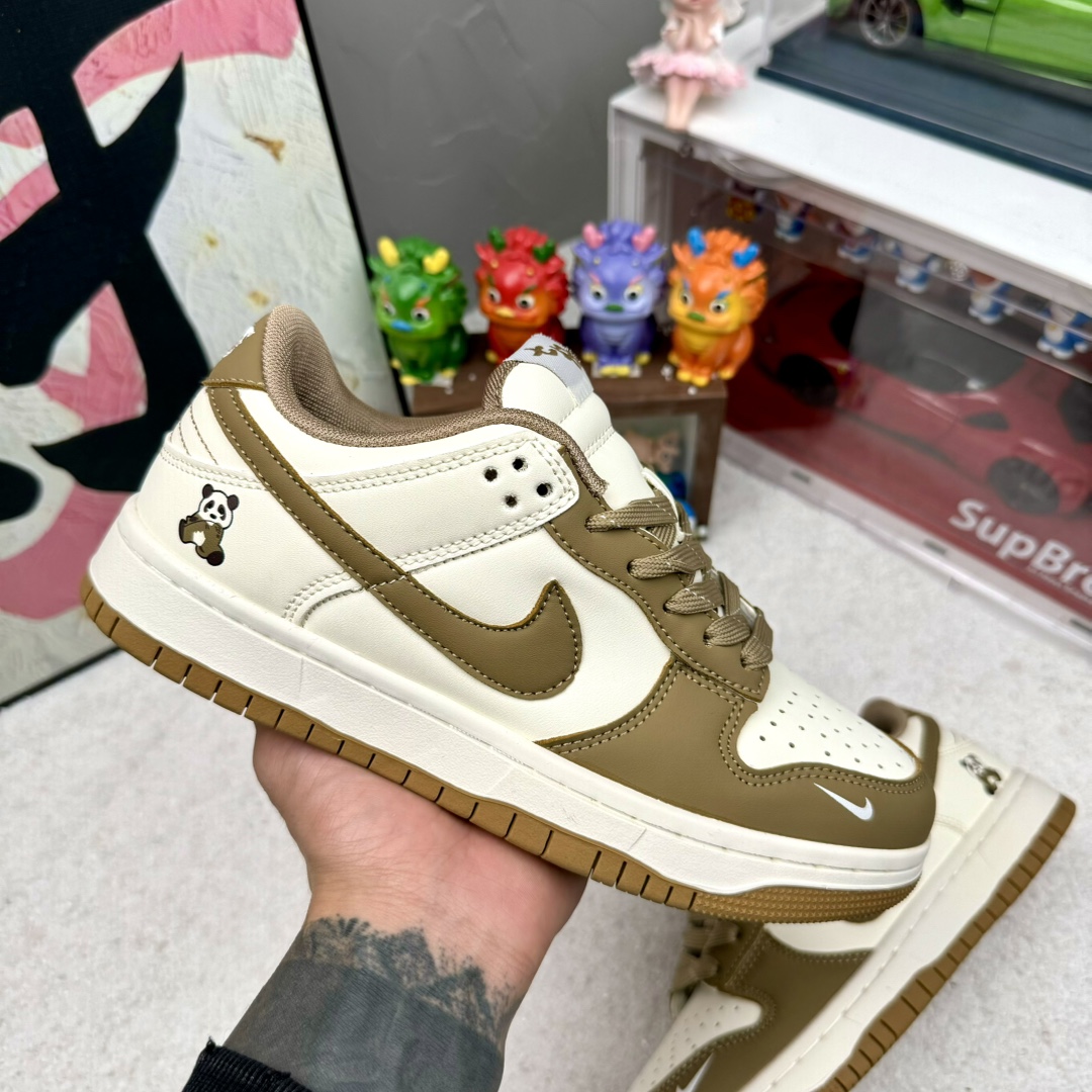 供货价:80💰dunk纯原货☘️嘎吱嘎吱响,河北高版本,原盒真标Nike Dunk SB七仔熊猫 高版本套楦工艺 正确版型 尺码36-44 男女码现货 