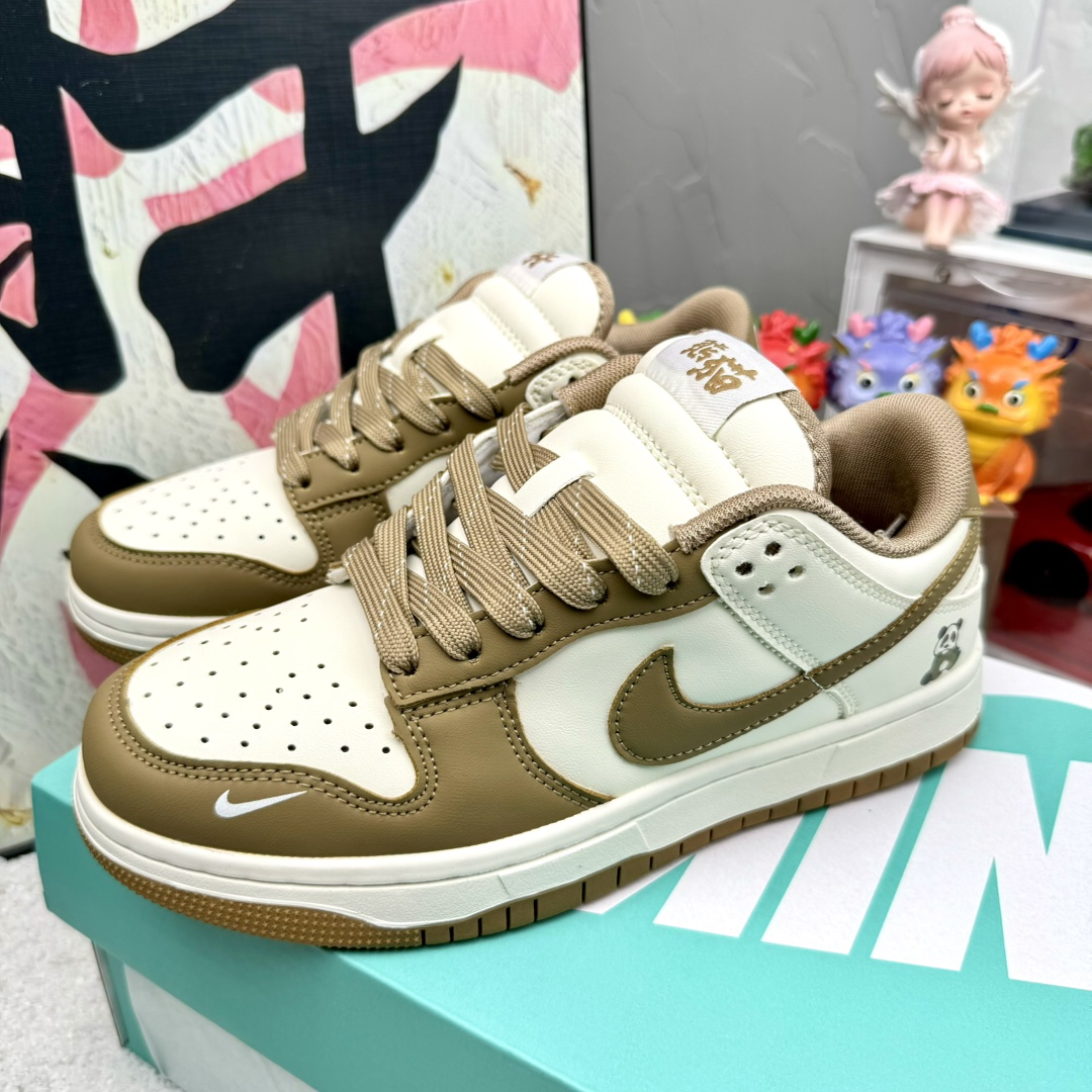 供货价:80💰dunk纯原货☘️嘎吱嘎吱响,河北高版本,原盒真标Nike Dunk SB七仔熊猫 高版本套楦工艺 正确版型 尺码36-44 男女码现货 
