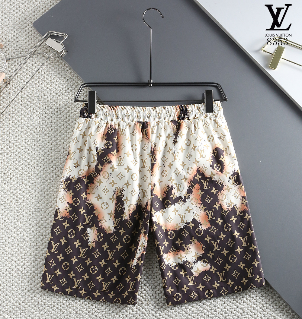 Louis Vuitton Men's 2025 Spring/Summer Quick-Dry Beach Shorts 2 i1740289652053 9978 0 1