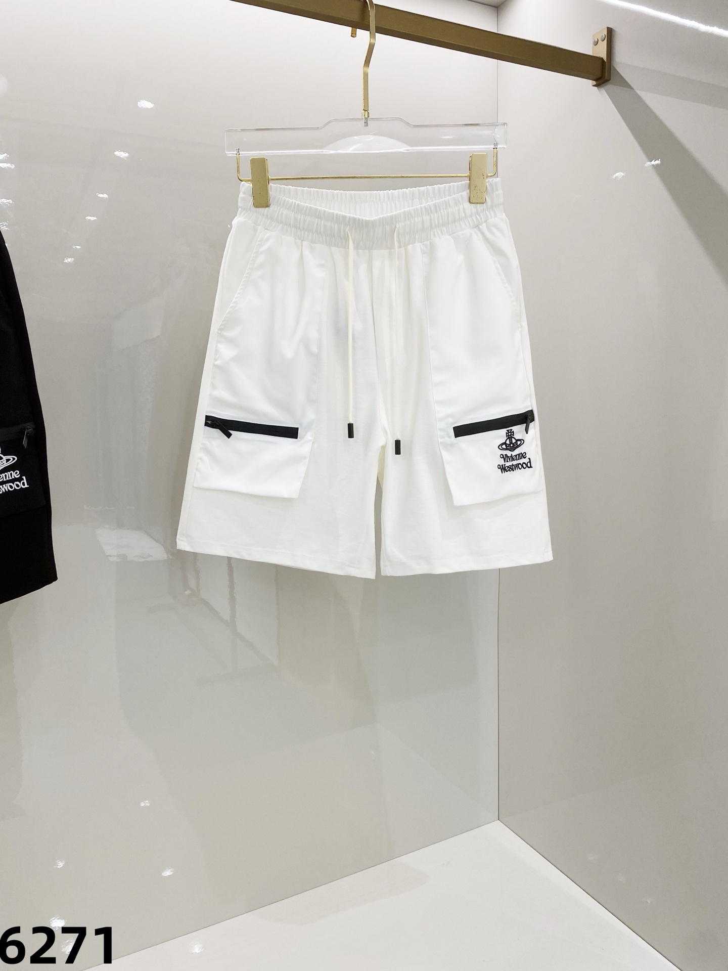 Vivienne Westwood 2025 شورت محبوك مريح وأنيق مع جيوب عملية