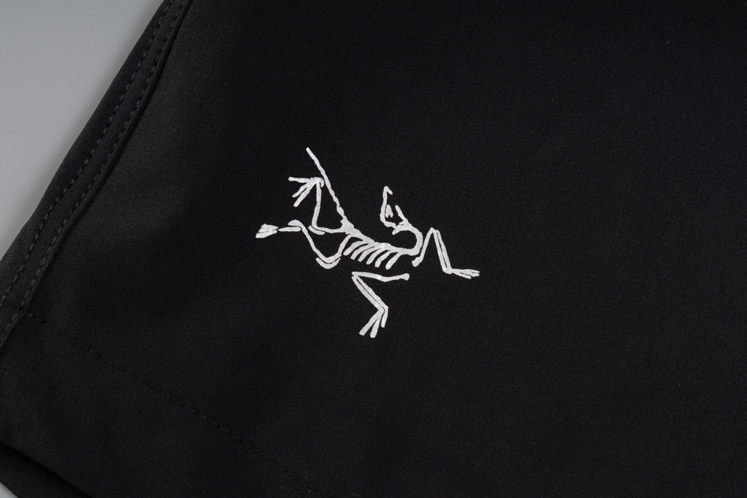 High-End Arteryx Gamma Quick Dry Shorts for Outdoor Activities - 图片 8