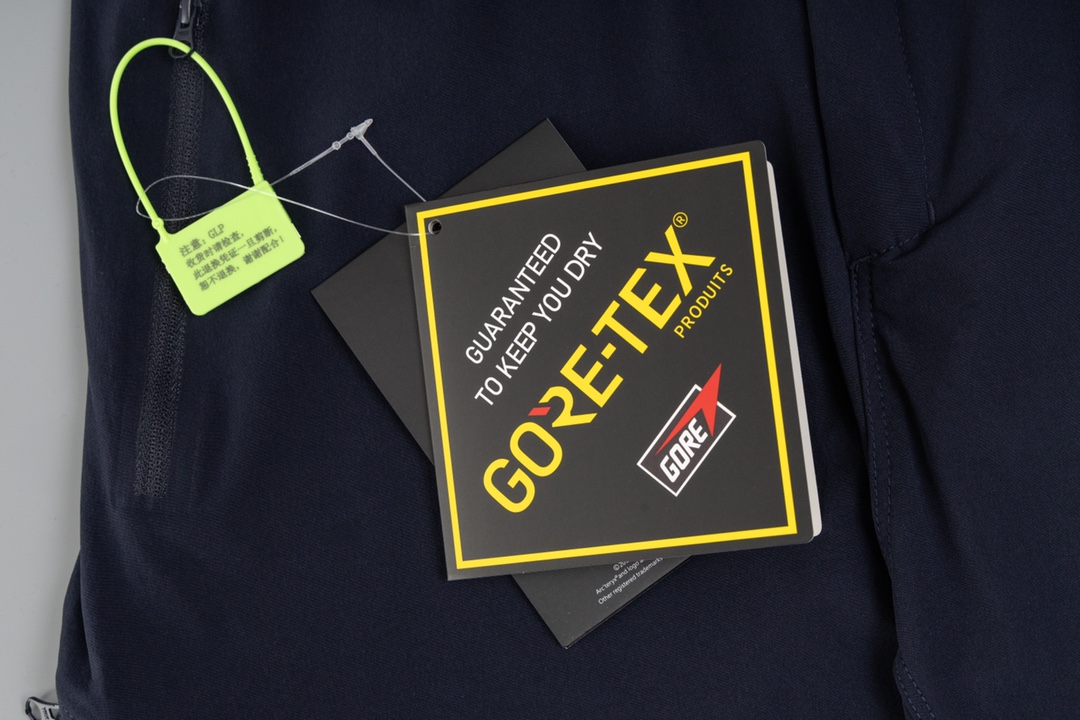 Innovative Fortius 2.0 Outdoor Pants with Versatile Weather Adaptability - 图片 6