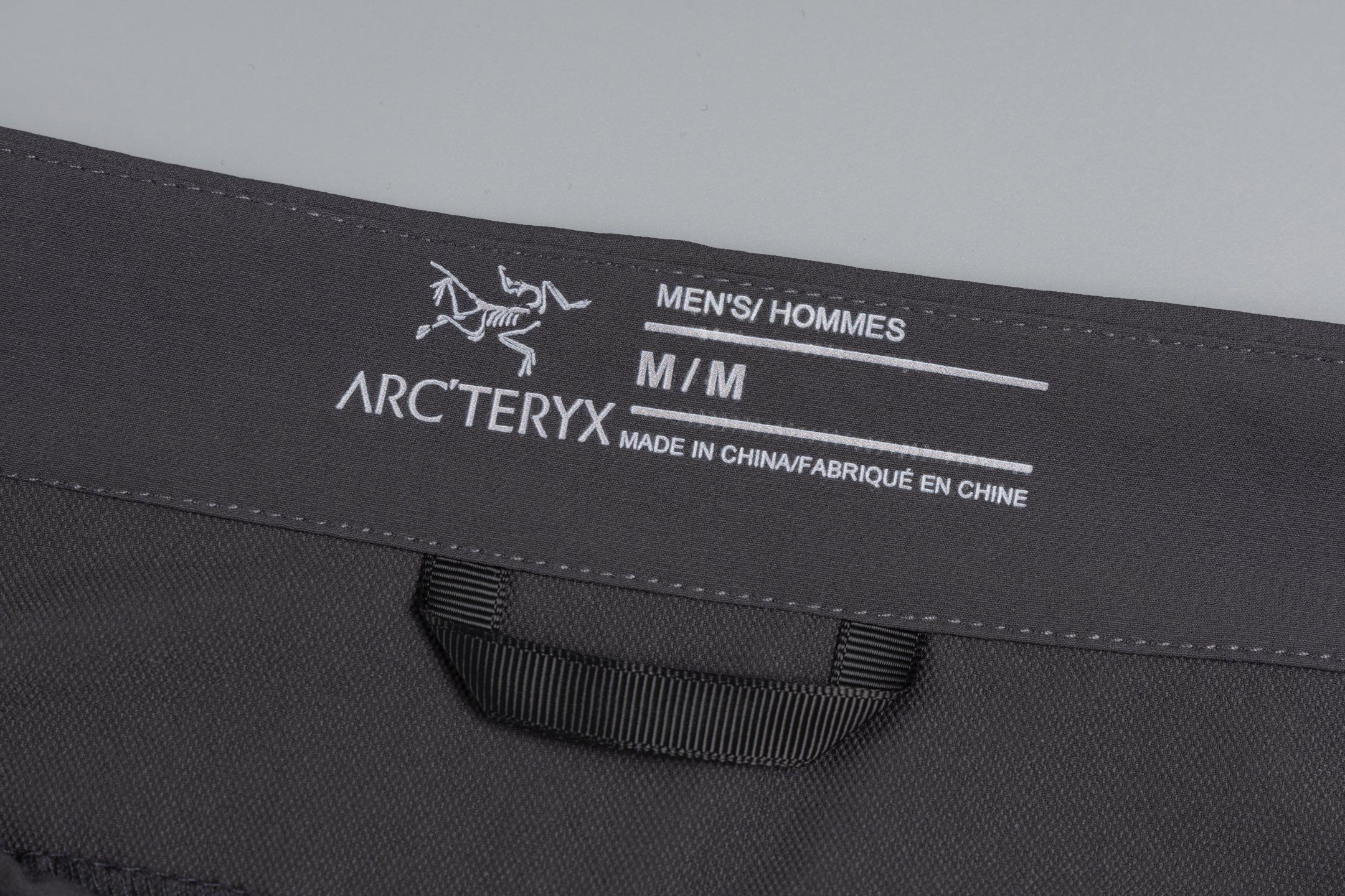Gamma LT Leisure Pants: Versatile Outdoor Wear with Weatherproof Features - 图片 3