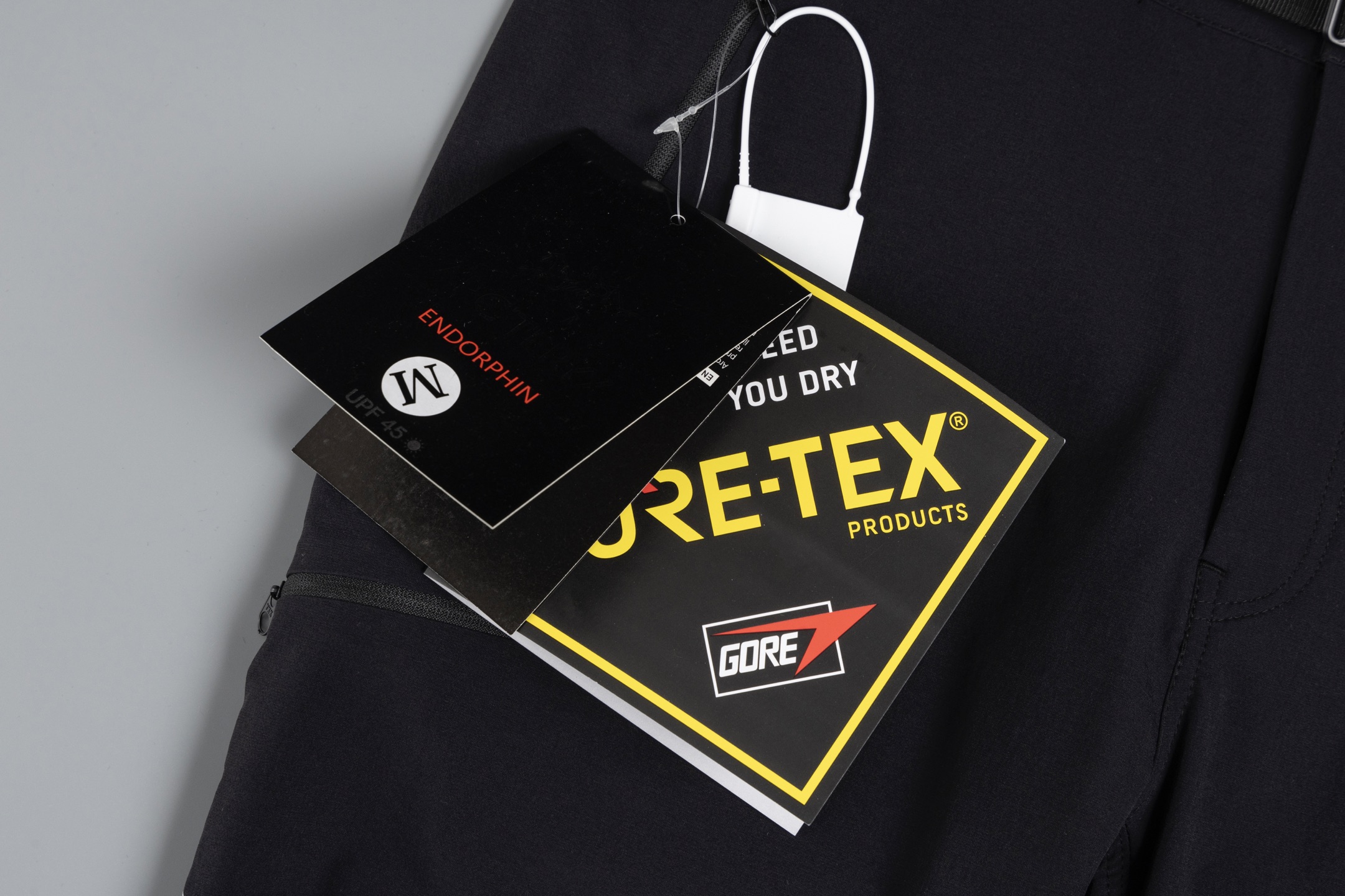Gamma LT Leisure Pants: Versatile, Weatherproof, Durable Fabric, Removable Pockets for Travelers and Climbers - 图片 4