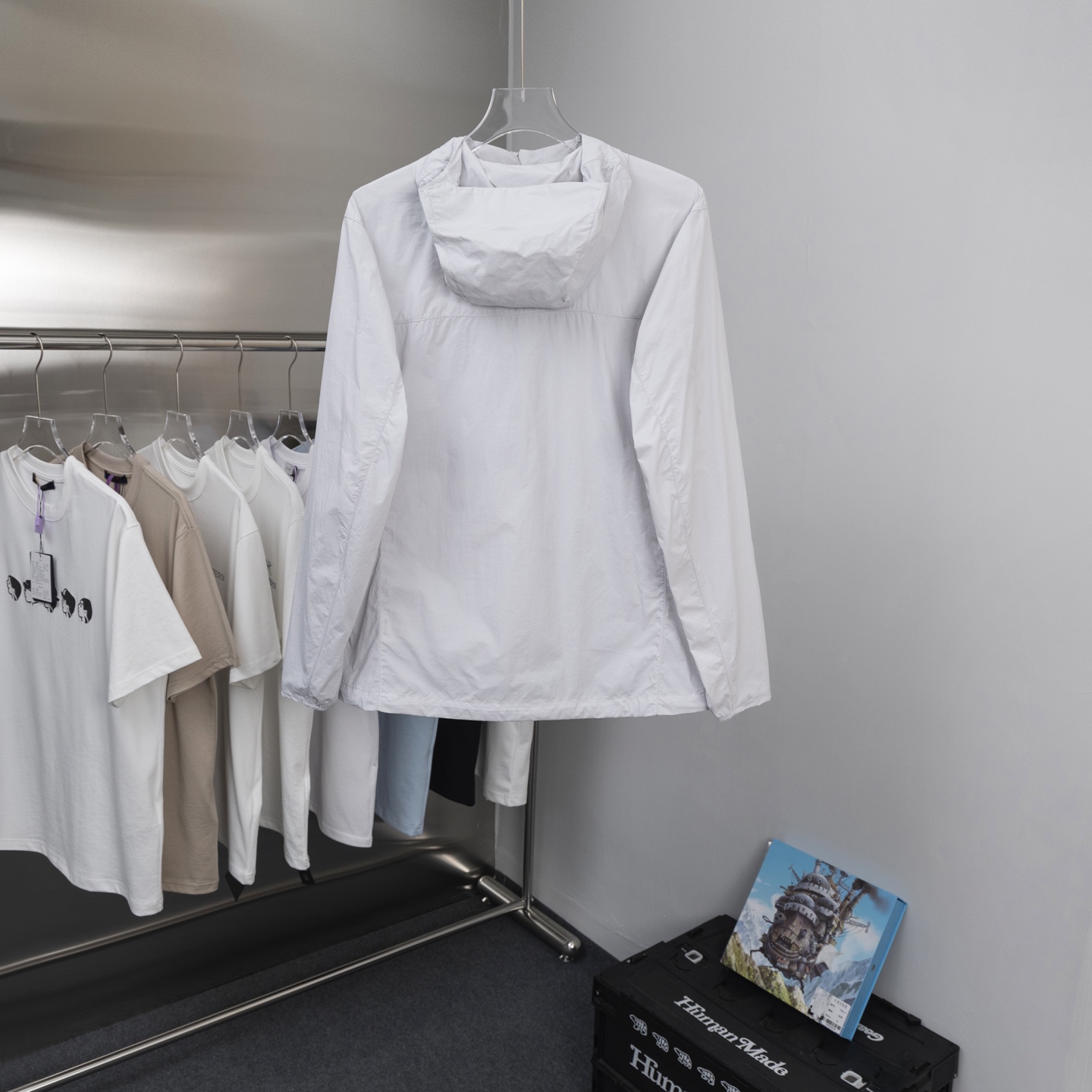 P250
人手必备皮肤衣防晒服50+
ARCTERYX始祖鸟SQUAMISH男女同款HOODY防晒衣皮肤衣风壳透气防风
始祖鸟25年夏季新品情侣款跑步系列运动健身夜跑夏季透气梭织上衣外套
机能薄型夹克小冲锋衣皮肤衣防晒衣!
男女同款可配情侣装!最新款,夏季必备!高端品质无敌!
进口科技防晒面料,具备优异的高弹性原纱防晒,可反复水洗,防晒更持久阻隔紫外线高达99%不闷不热更透气空气、面料与肌肤形成汽热微循环,始终保持凉感!
适用于远足徒步、日常旅行等多种户外运动。采用Windwall防风面料、面料特别密、经过防泼水处理、具有出色的防水防风性能、为户外活动提供舒适的防护…设计简约大气、老少皆宜、亲子穿着、春夏户外活动旅行必不可少…连帽设计、更好的包裹性能更好防护你,拉链安全口袋、放置小物件非常实用最为闪亮拒绝平庸…个性鲜明、时尚运动兼备!立体裁剪 层次分明、立体十足…彰显档次感!
颜色: 黑色 原子灰 云天蓝 幸运蓝 埃及橙