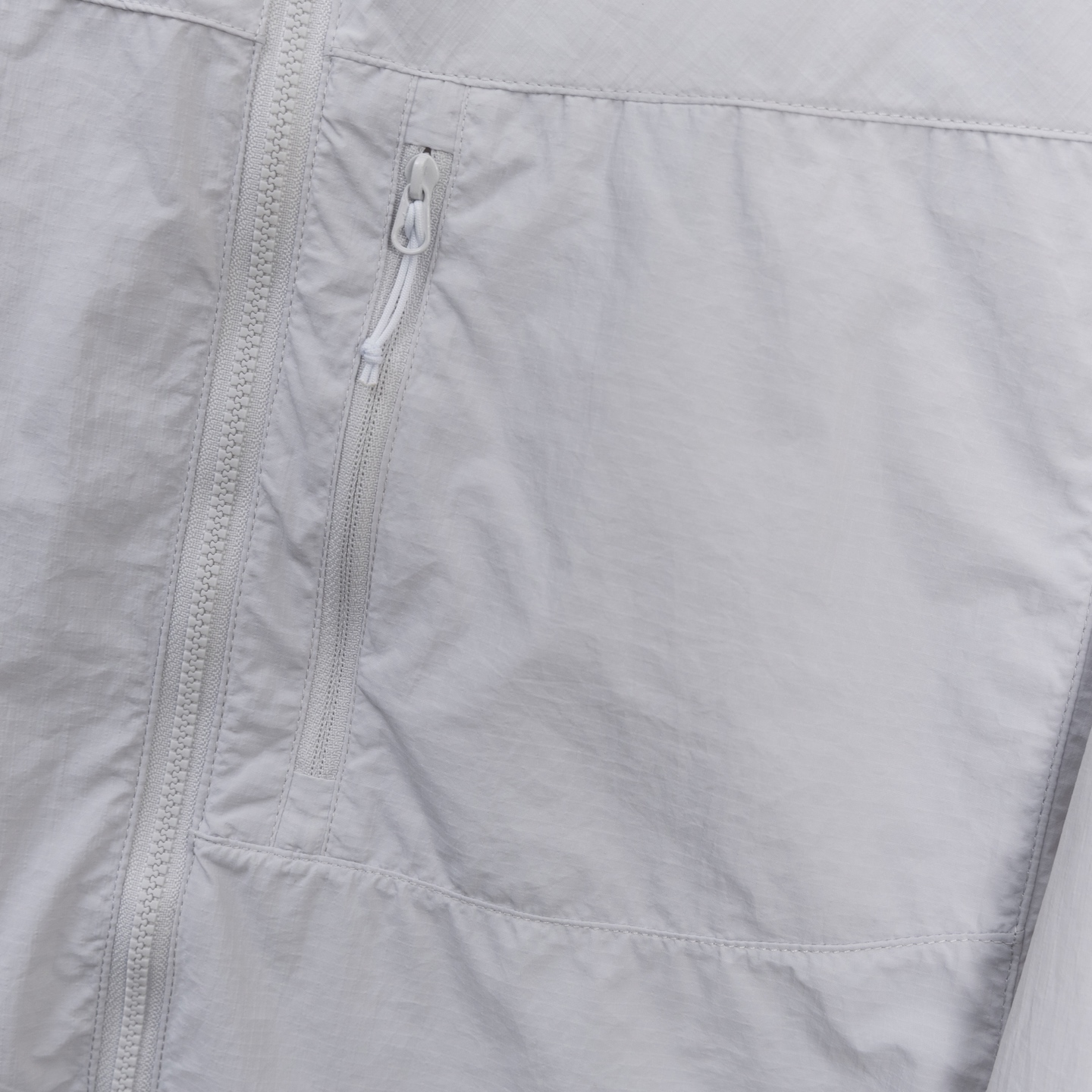 P250
人手必备皮肤衣防晒服50+
ARCTERYX始祖鸟SQUAMISH男女同款HOODY防晒衣皮肤衣风壳透气防风
始祖鸟25年夏季新品情侣款跑步系列运动健身夜跑夏季透气梭织上衣外套
机能薄型夹克小冲锋衣皮肤衣防晒衣!
男女同款可配情侣装!最新款,夏季必备!高端品质无敌!
进口科技防晒面料,具备优异的高弹性原纱防晒,可反复水洗,防晒更持久阻隔紫外线高达99%不闷不热更透气空气、面料与肌肤形成汽热微循环,始终保持凉感!
适用于远足徒步、日常旅行等多种户外运动。采用Windwall防风面料、面料特别密、经过防泼水处理、具有出色的防水防风性能、为户外活动提供舒适的防护…设计简约大气、老少皆宜、亲子穿着、春夏户外活动旅行必不可少…连帽设计、更好的包裹性能更好防护你,拉链安全口袋、放置小物件非常实用最为闪亮拒绝平庸…个性鲜明、时尚运动兼备!立体裁剪 层次分明、立体十足…彰显档次感!
颜色: 黑色 原子灰 云天蓝 幸运蓝 埃及橙