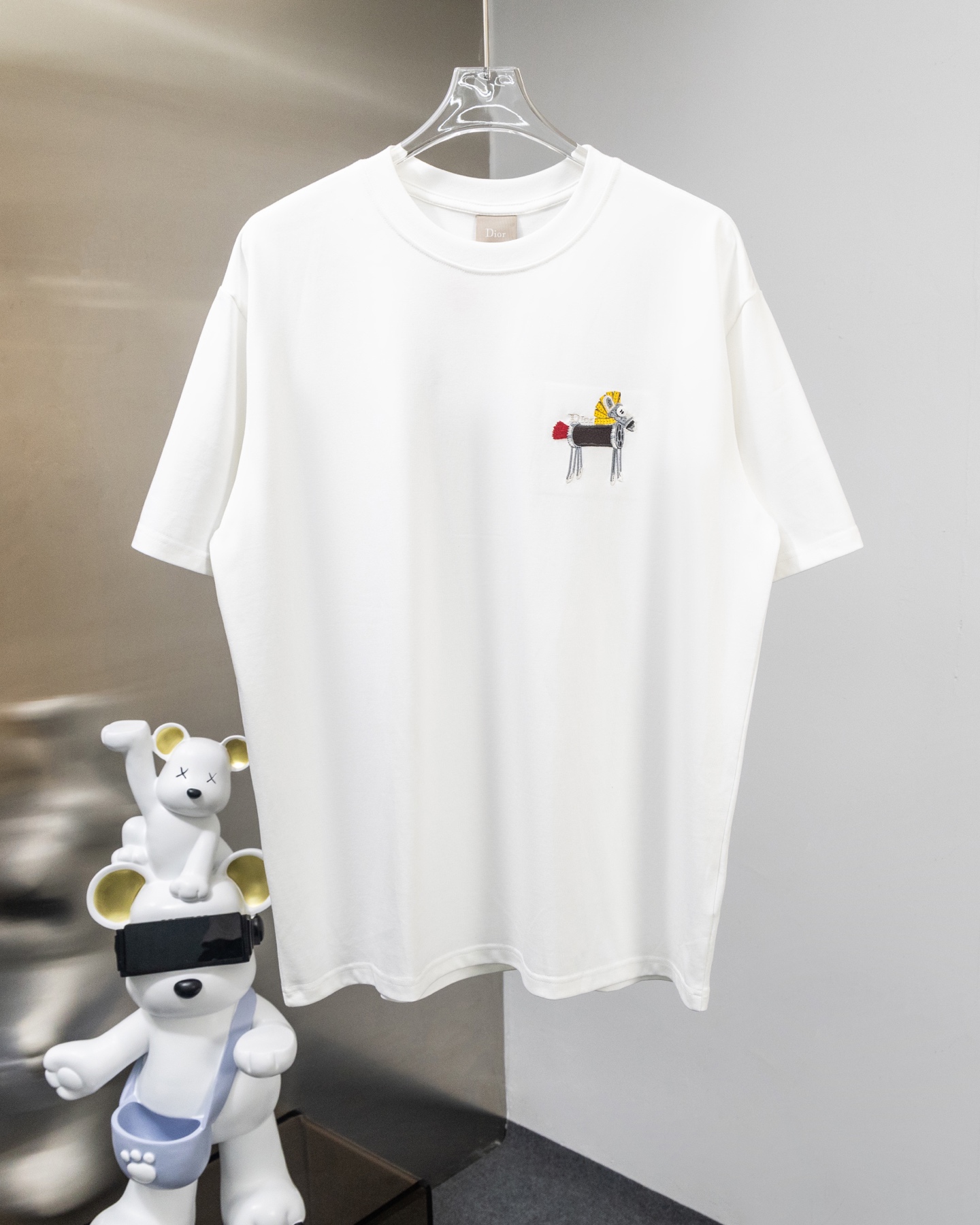 p90 2026 nueva camiseta de manga corta Dior (Dior) Year of the Horse de manga corta con bordado de pony limitado, que p…