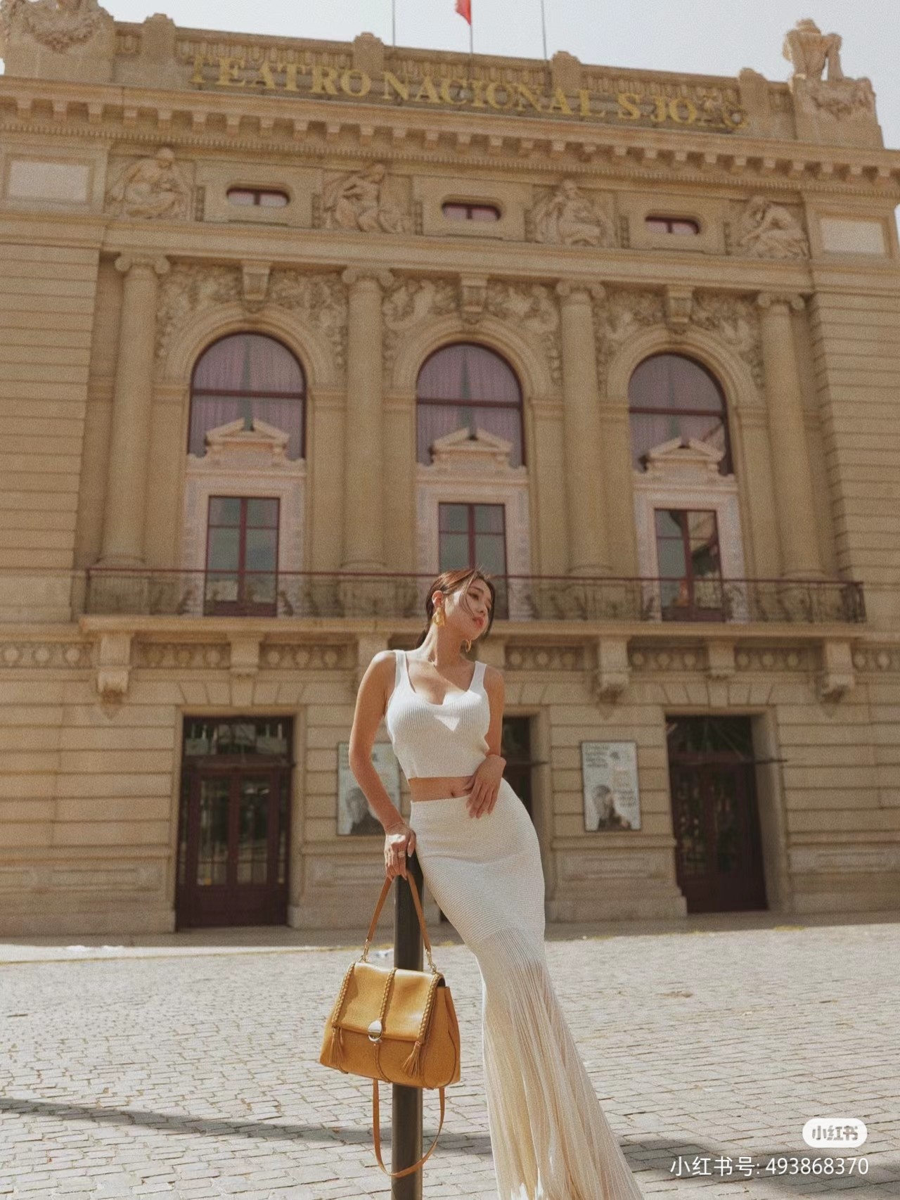 Chloé Taking photos is very impressive 221