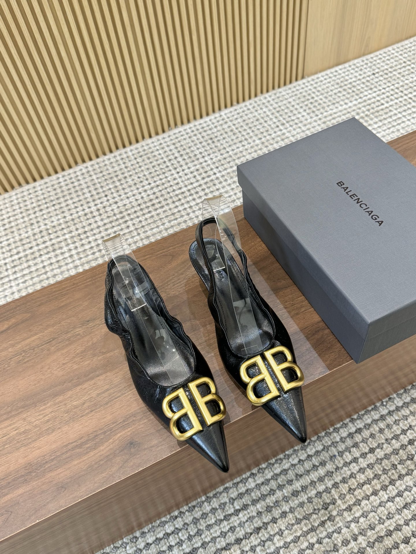 NO:247363,BALENCIAGA 25 season spring and summer new product size 35-42 price rubber sole genuine leather sole, sandals, balenciaga, sandals19860909BALENCIAGA 25季春夏新品 码数35-42 价格橡胶底 真皮底,凉鞋,balenciaga,sandals,Women's Shoes